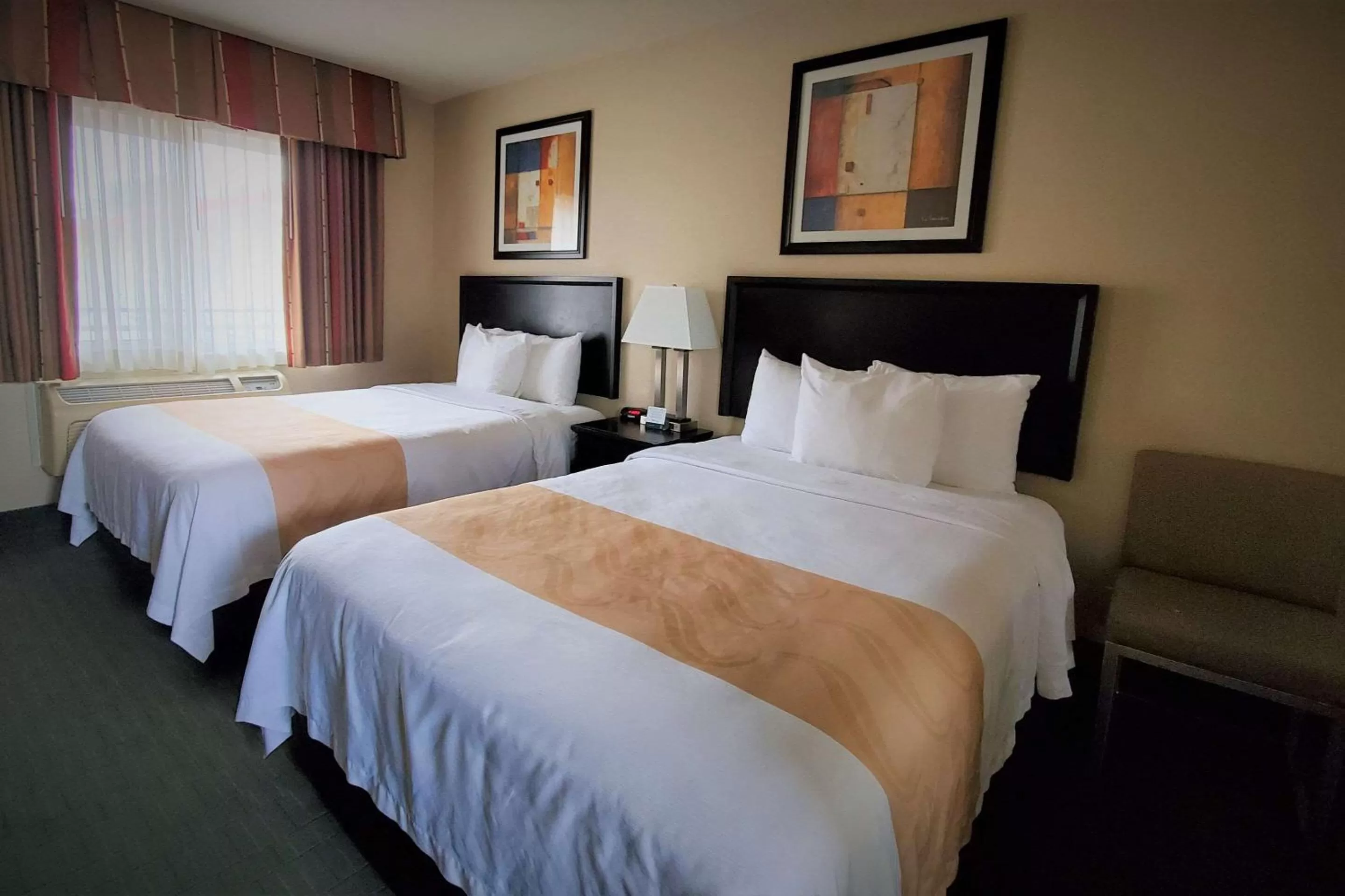 Standard Room, 2 Double Beds, Non Smoking in Quality Inn & Suites Anaheim at the Park