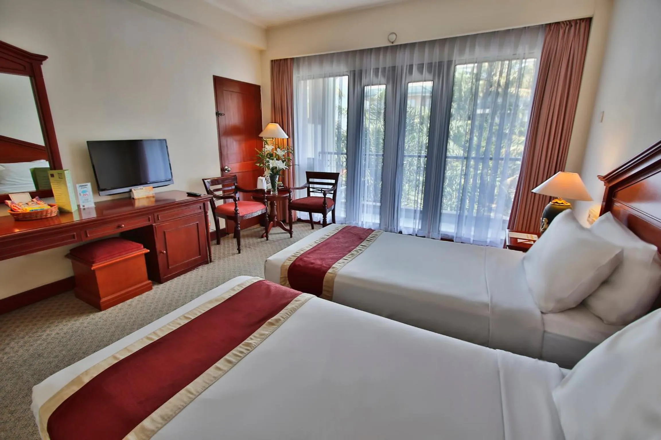 Executive Twin Room in The Jayakarta Suites Bandung