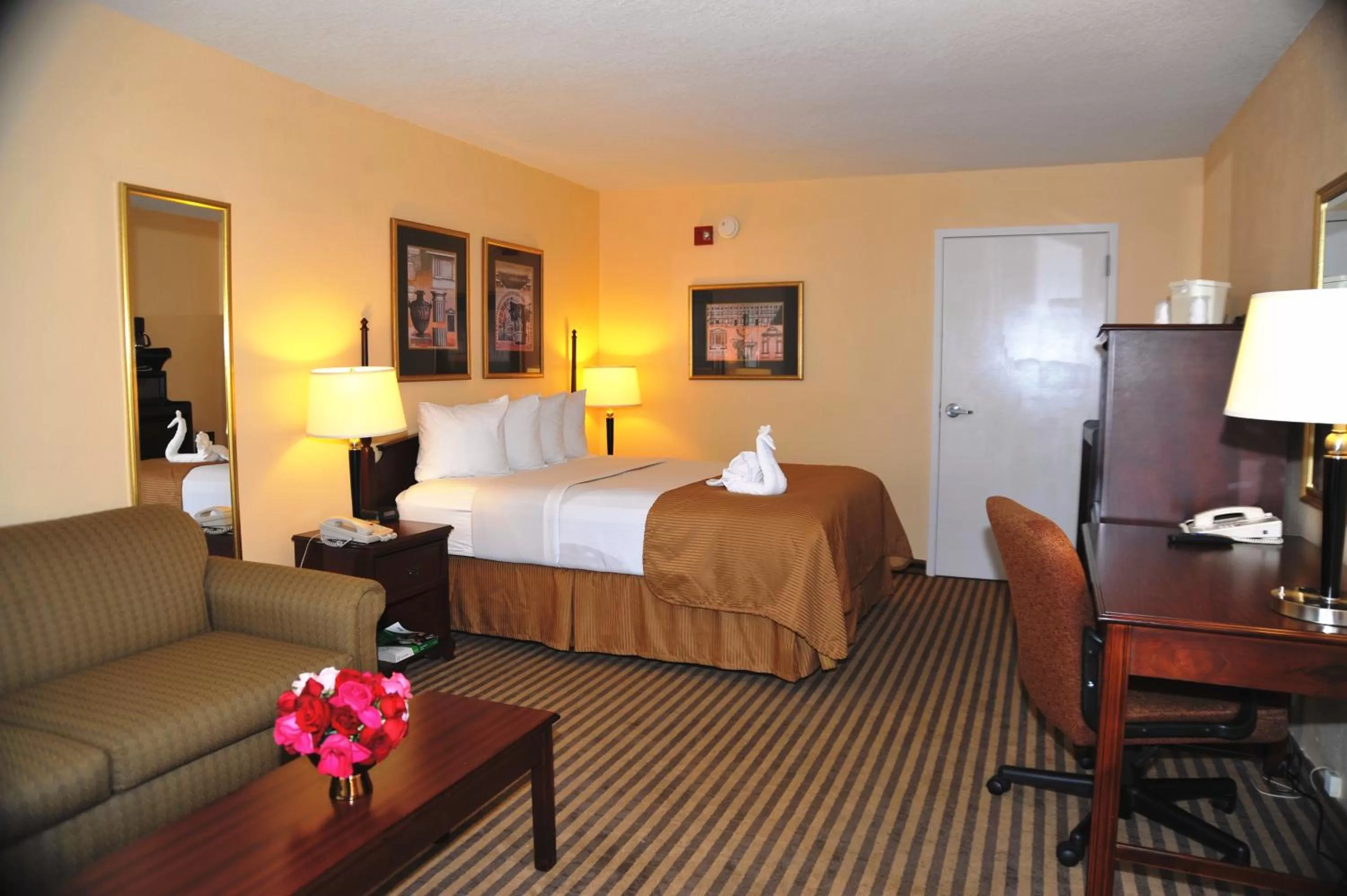 King Room Accessible in Opal Hotel & Suites