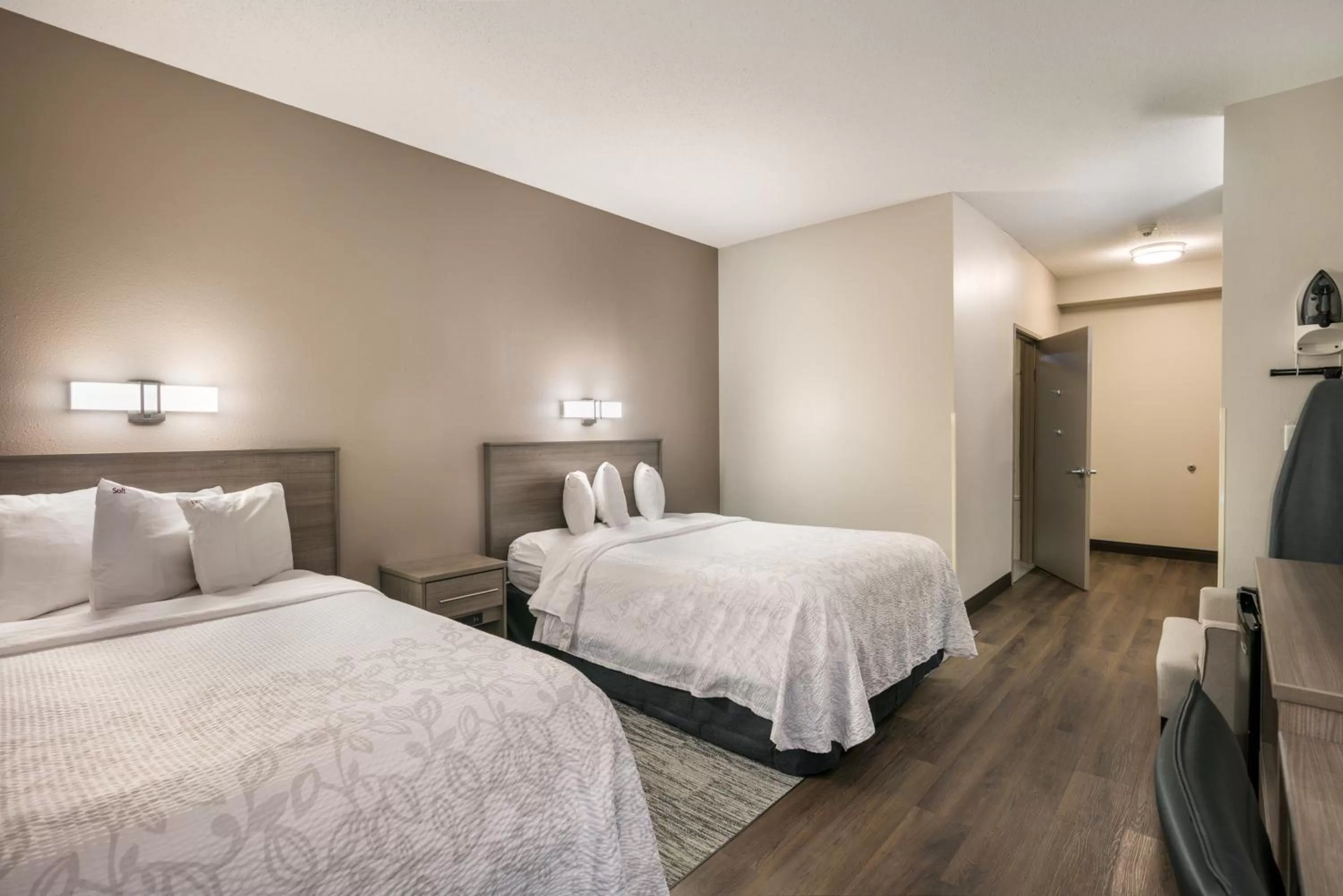 Deluxe Room with Two Double Beds Smoke Free in Red Roof Inn PLUS+ Boston - Logan