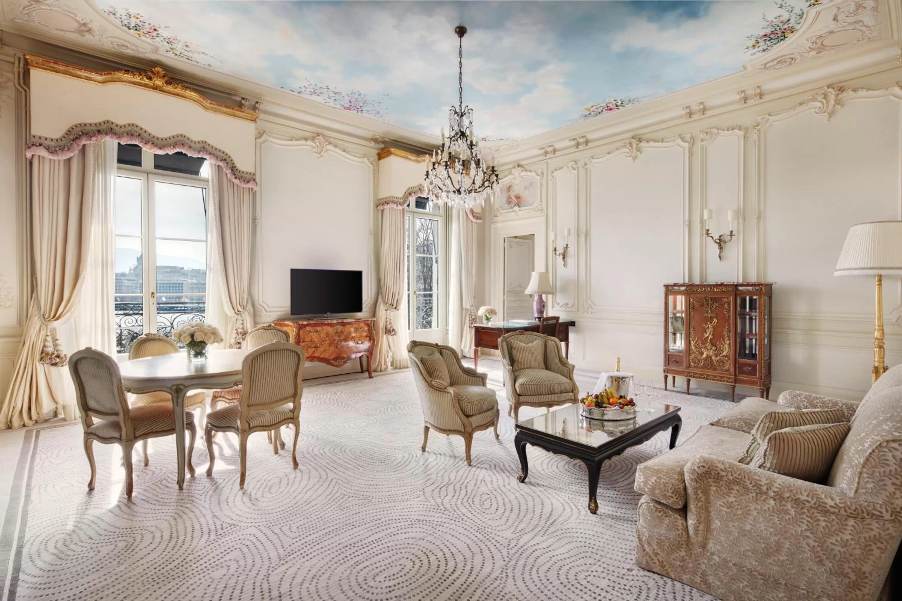 Lake View Heritage Suite in Beau-Rivage Genève