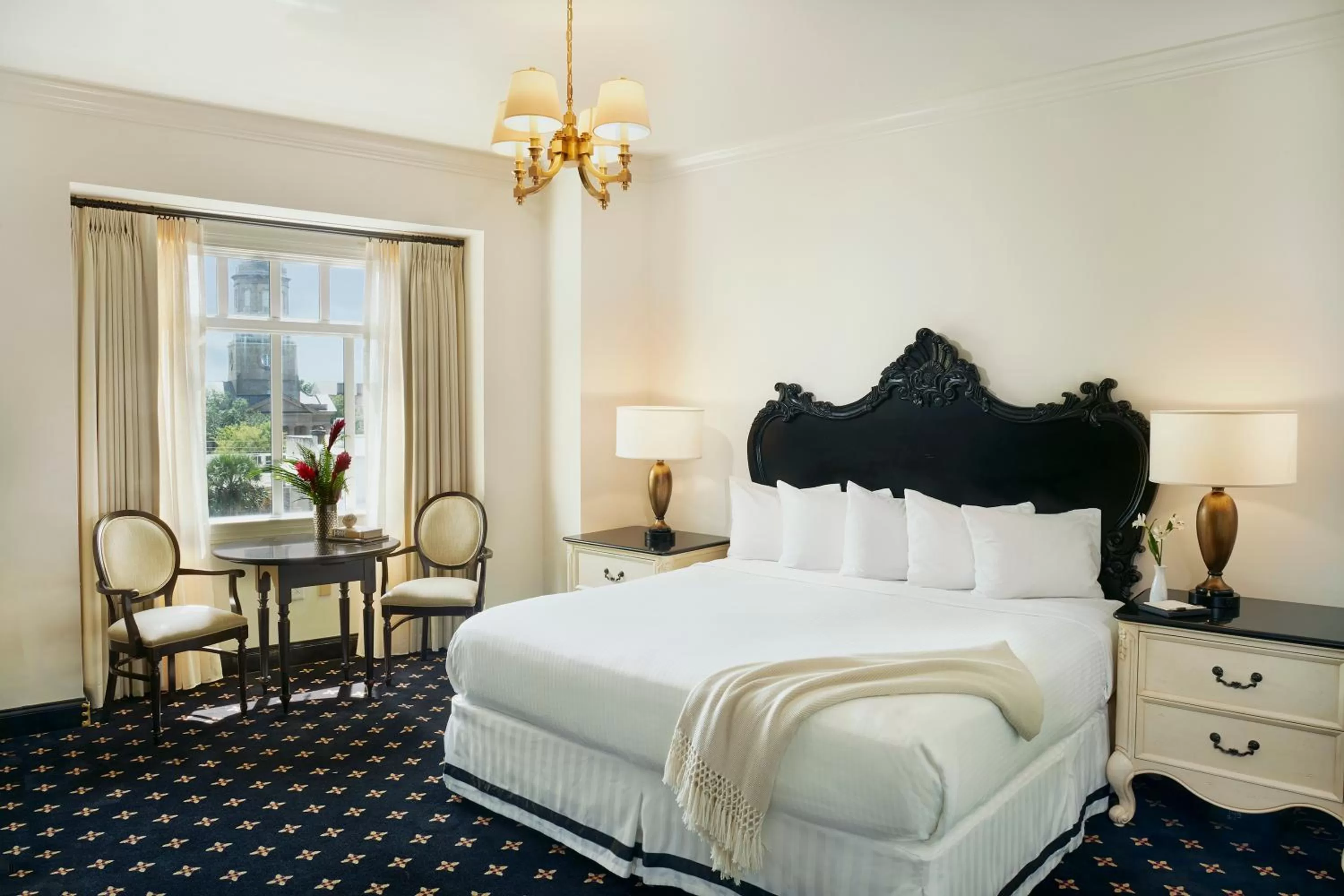 Deluxe King Room in French Quarter Inn