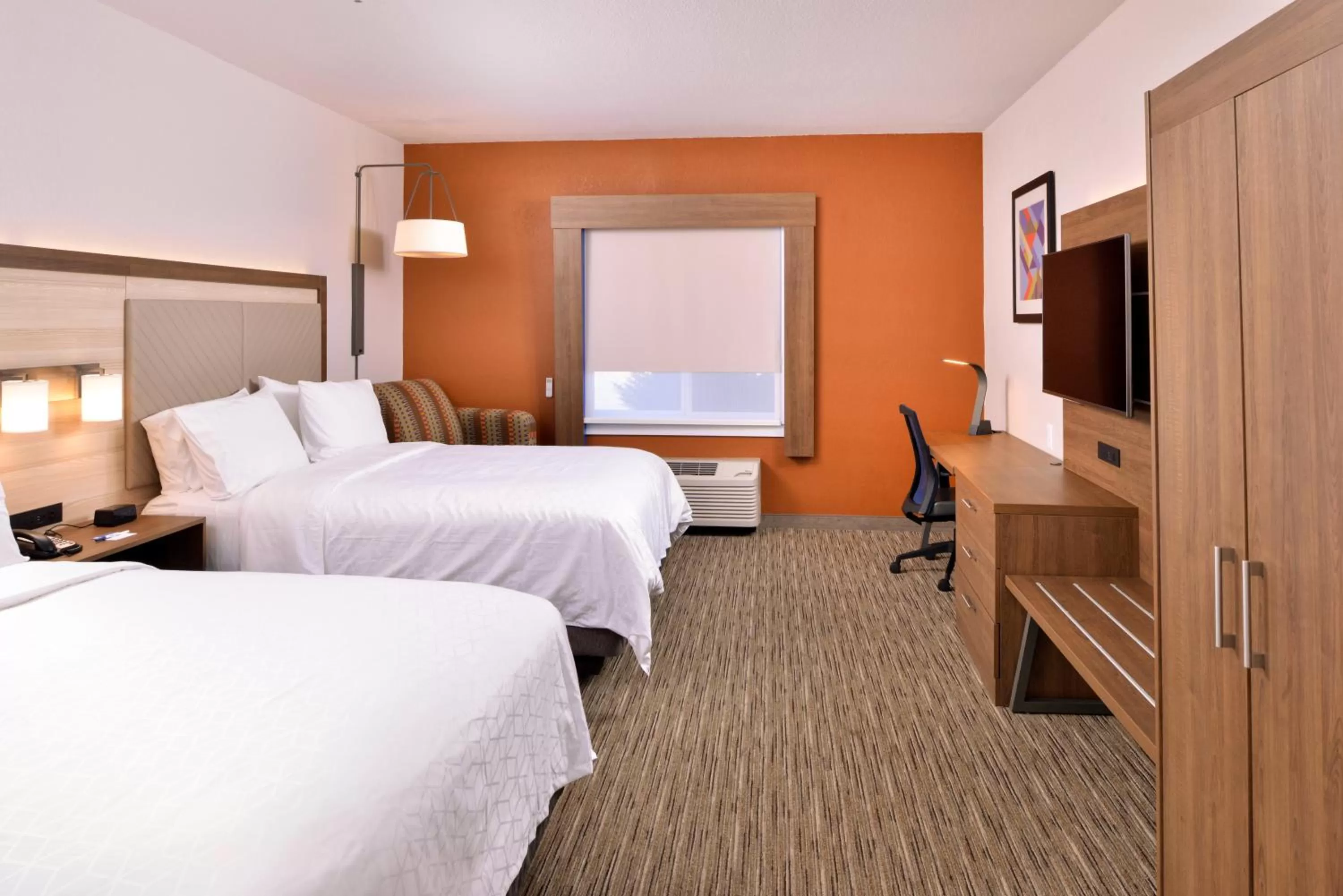Standard Room with Two Queen Beds in Holiday Inn Express Hotel & Suites Arcata/Eureka-Airport Area by IHG