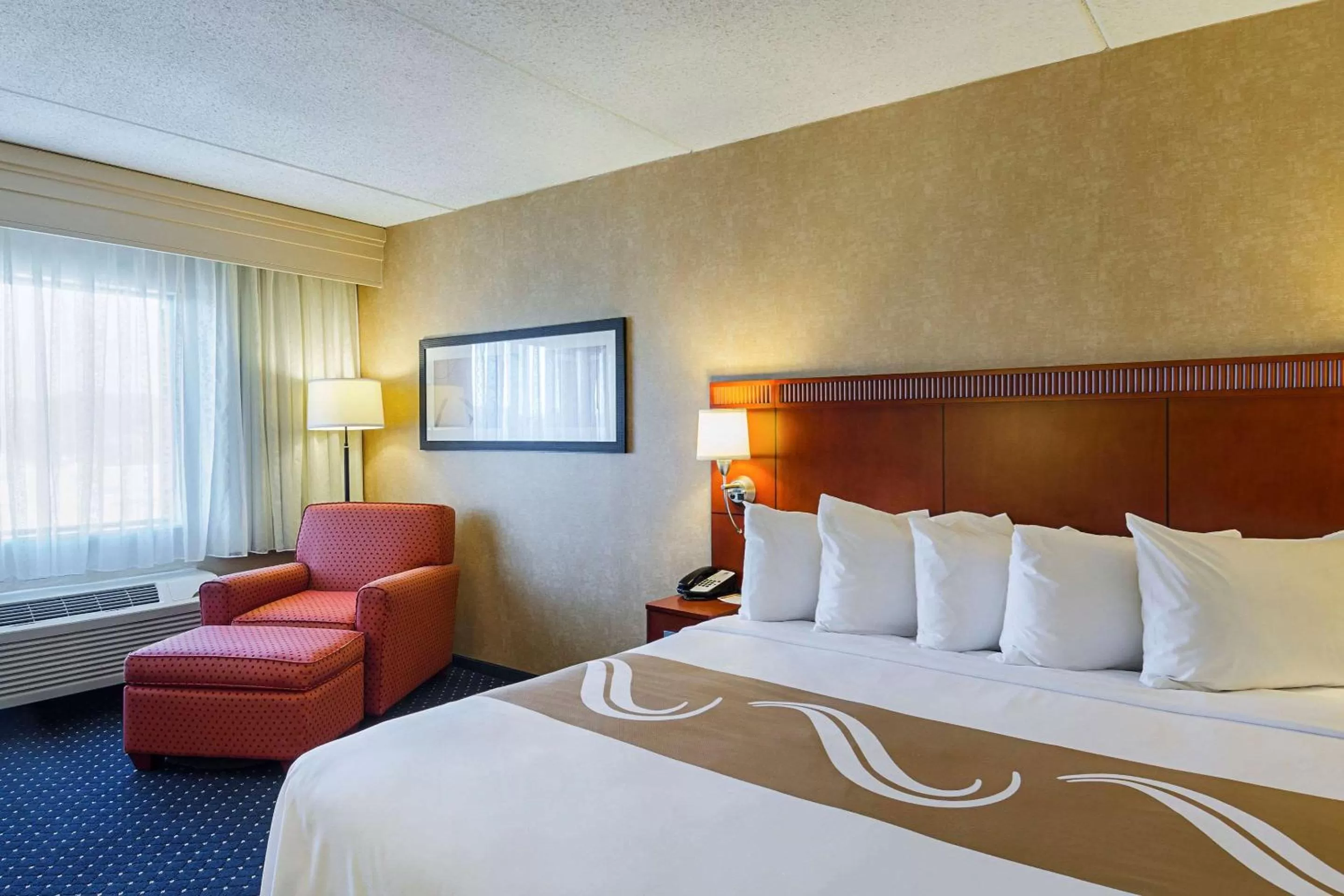 King Room - Disability Access/Non-Smoking in Quality Inn Boston-Revere
