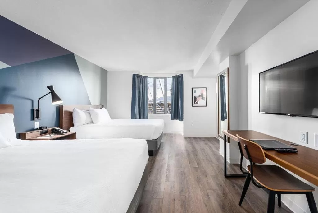 Superior Queen Room in YWCA Hotel Vancouver