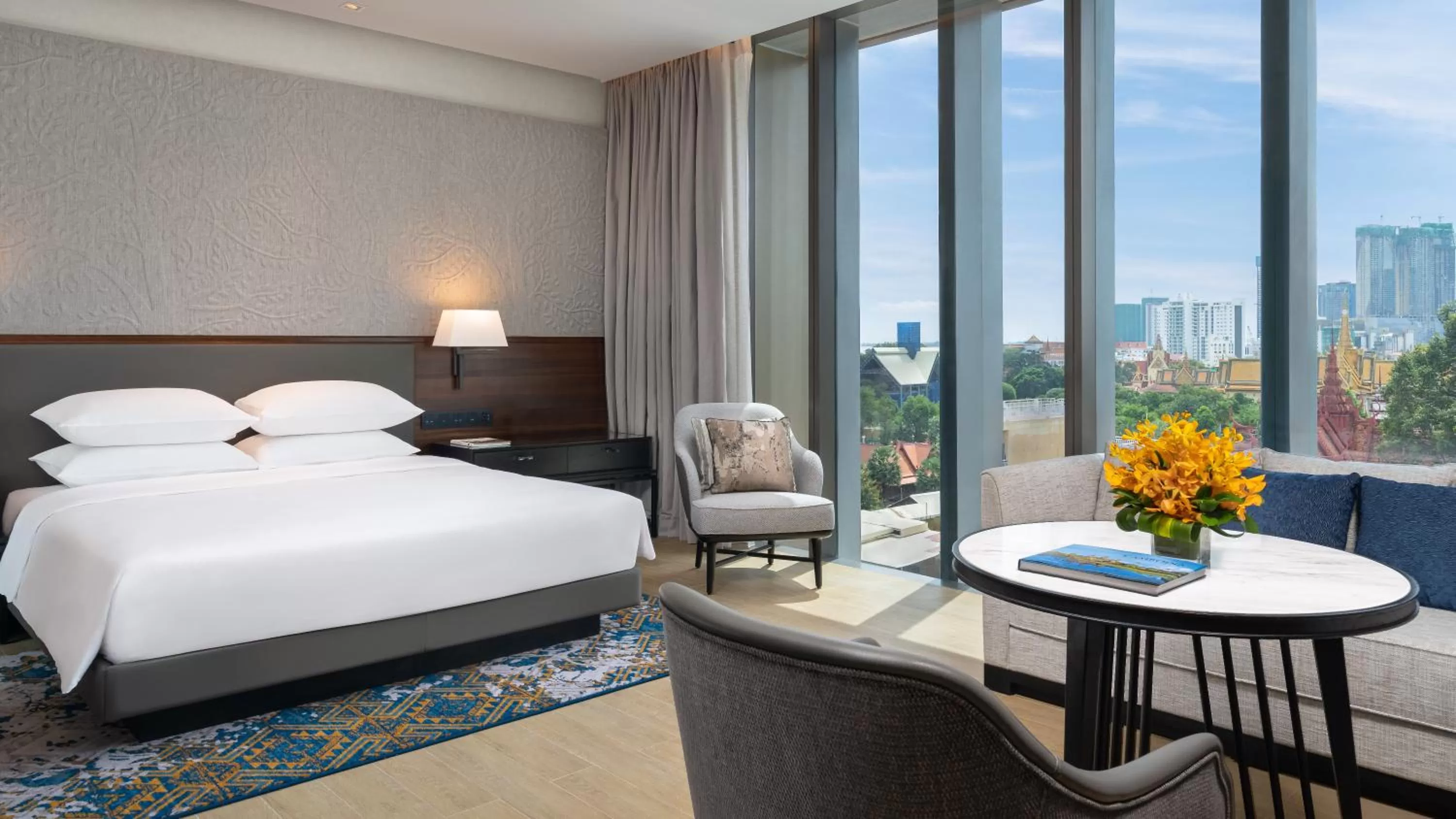 Deluxe King Room with Palace View in Hyatt Regency Phnom Penh