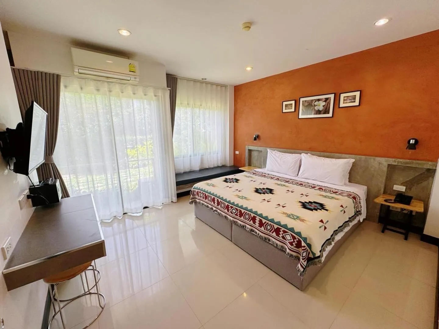 Superior King Room in Ideo Phuket Hotel - Naiyang Beach
