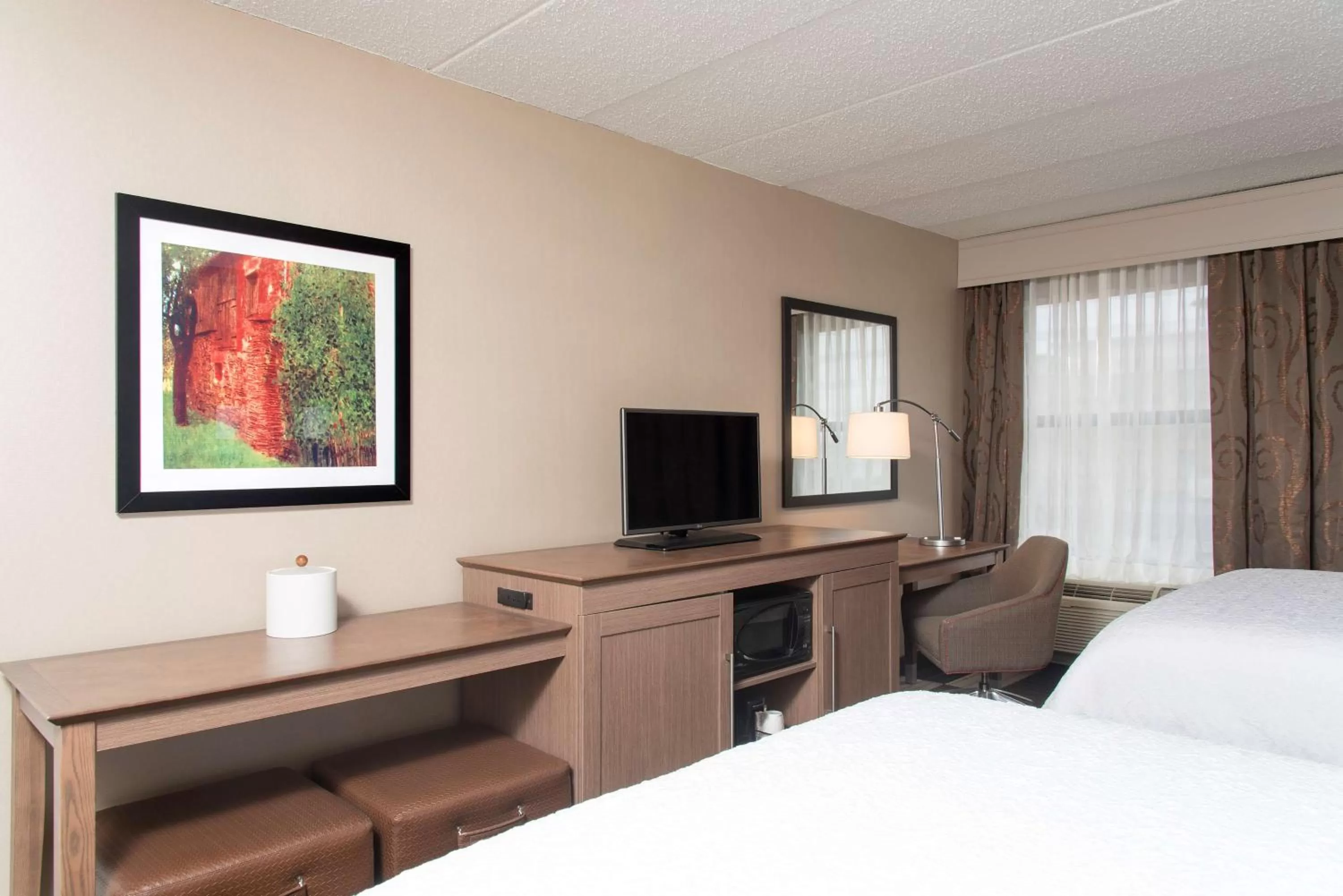 Room with Two Queen Beds - Non-Smoking in Hampton Inn Columbus/Taylorsville