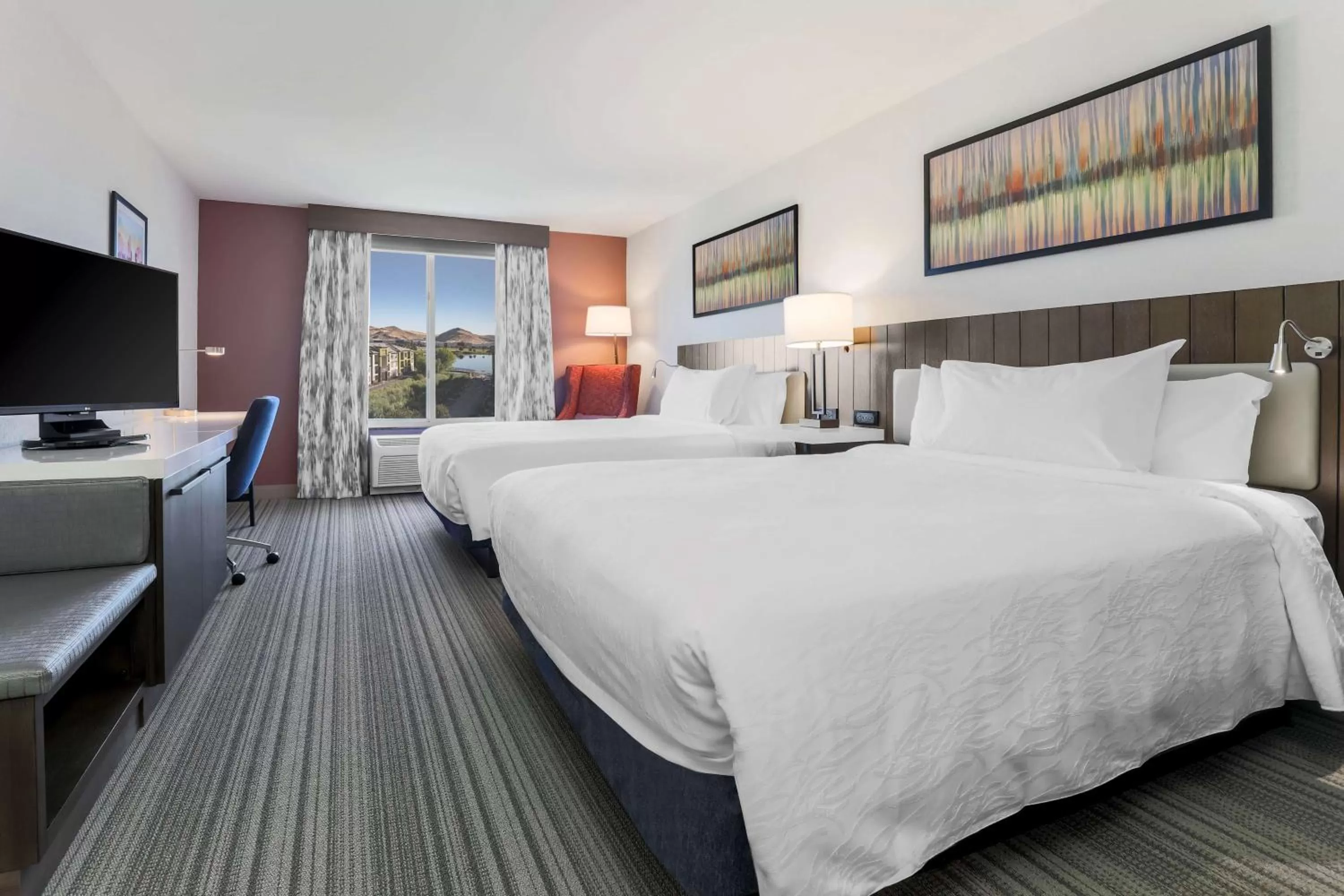 Queen Room with Two Queen Beds in Hilton Garden Inn Reno