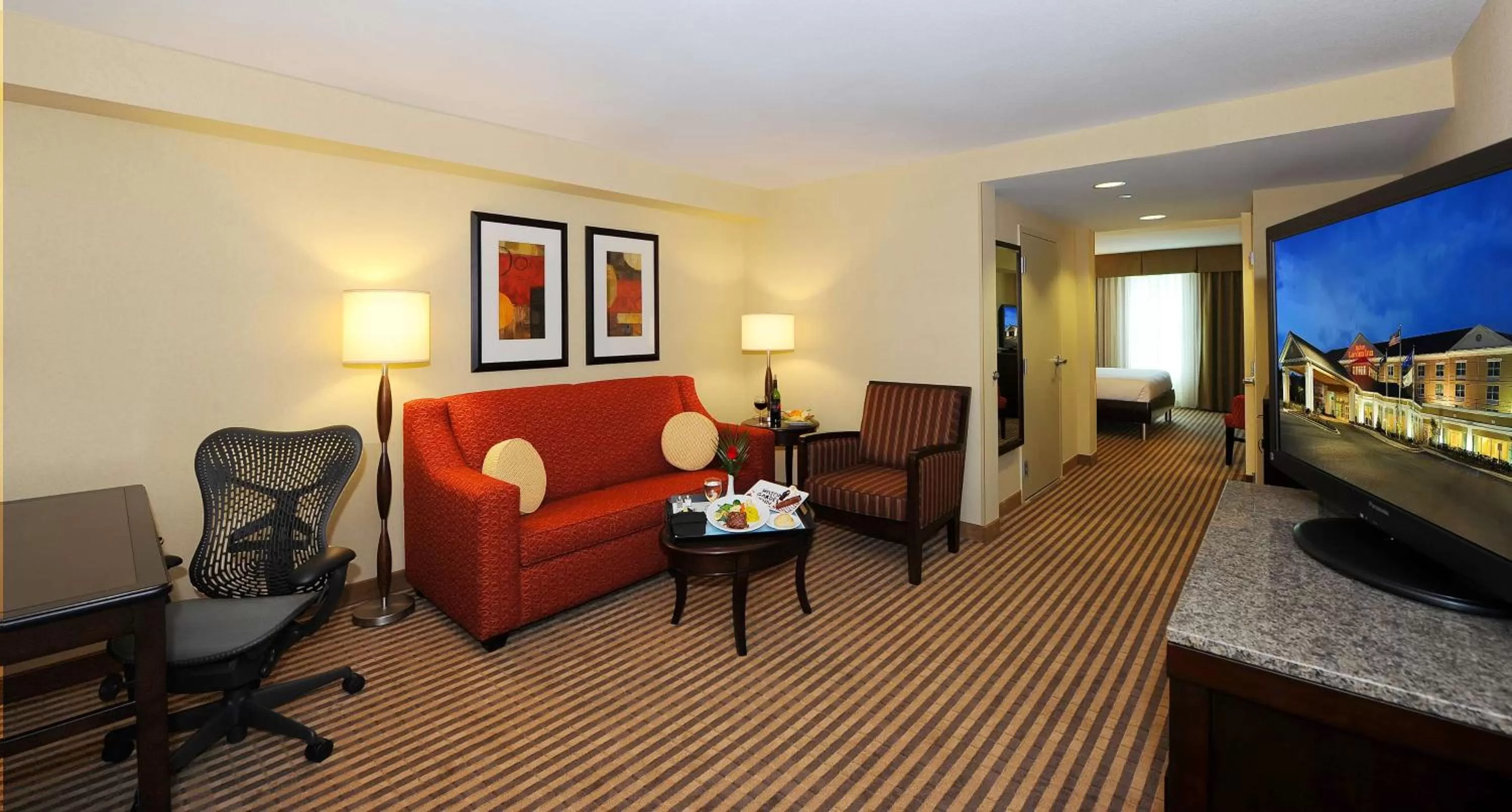 Junior Suite with Two Queen Beds and Sofa Bed in Hilton Garden Inn Columbia/Northeast