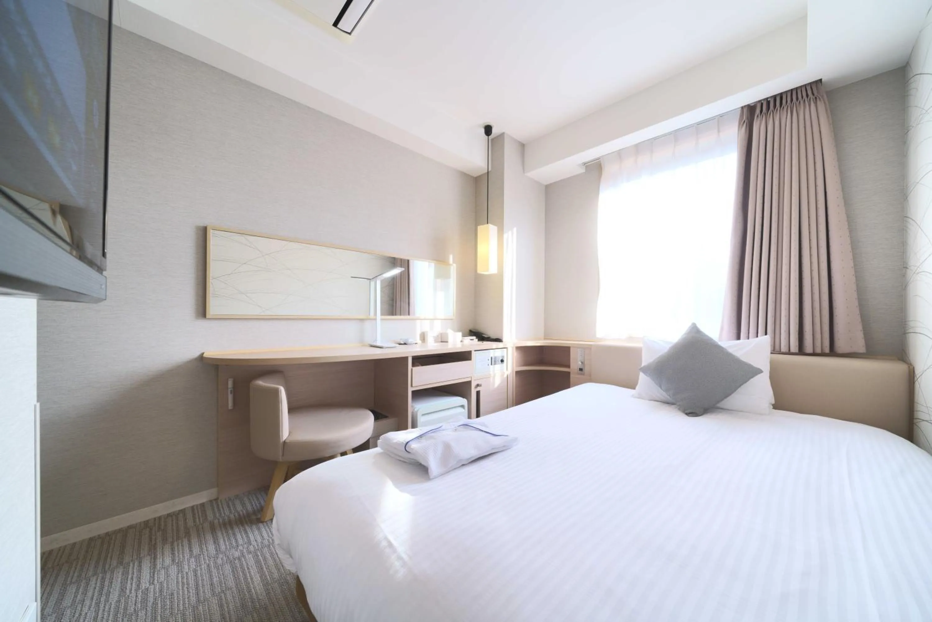 Standard Double Room A - Smoking in Meitetsu Inn Hamamatsucho