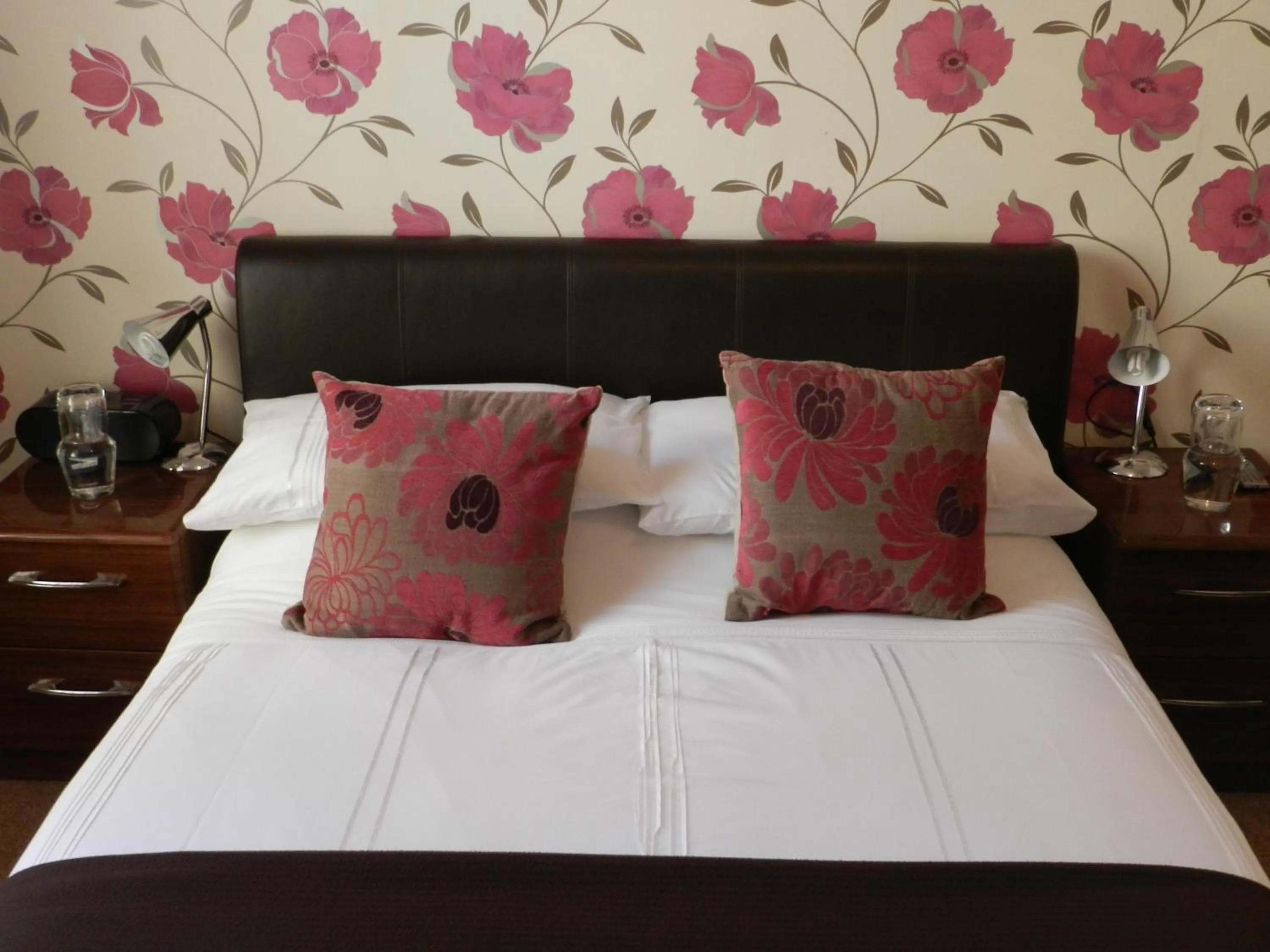 Family Ensuite Room - single occupancy in Senlac Guesthouse