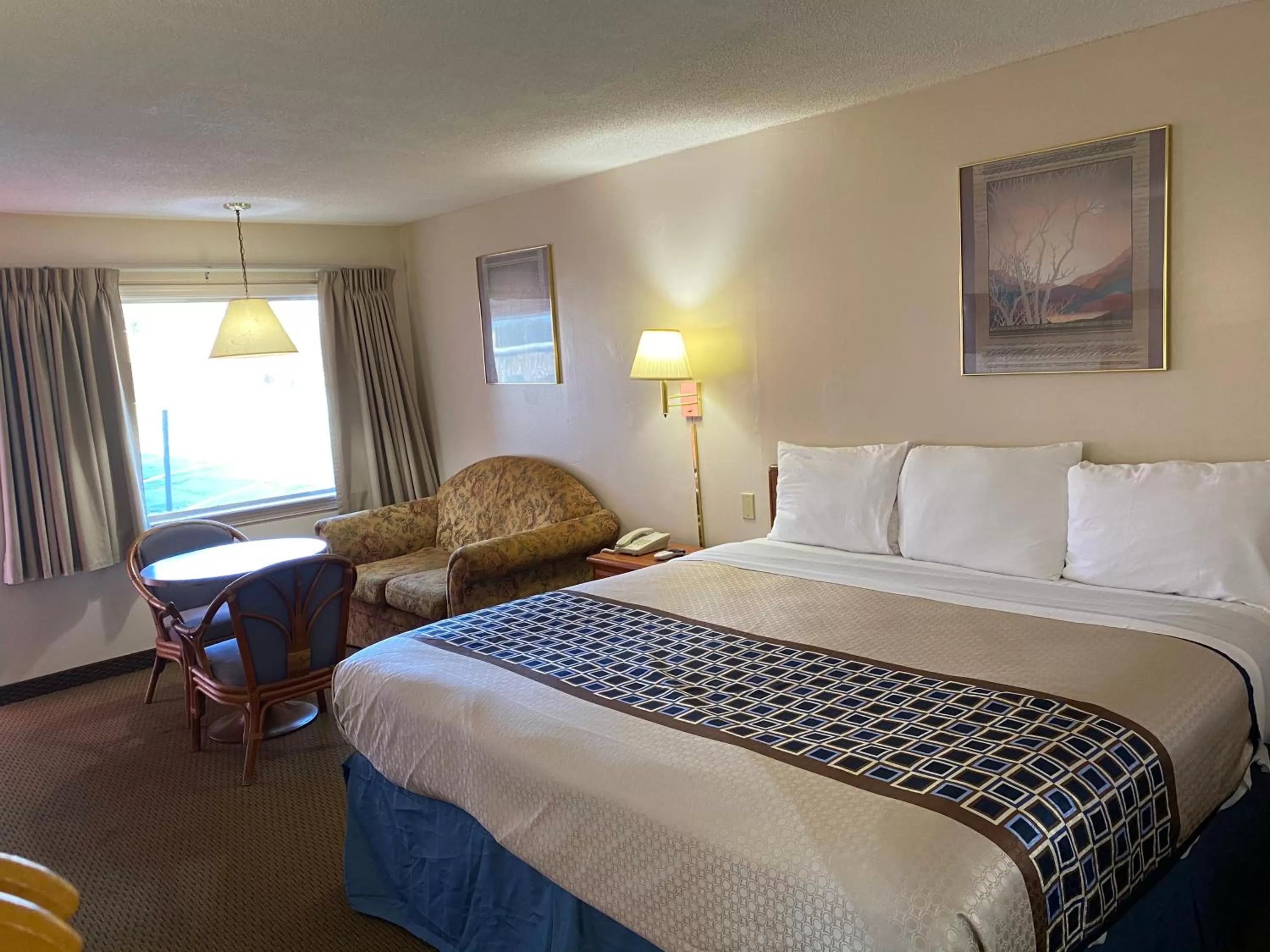 King Room - Non-Smoking in Parkview Motel