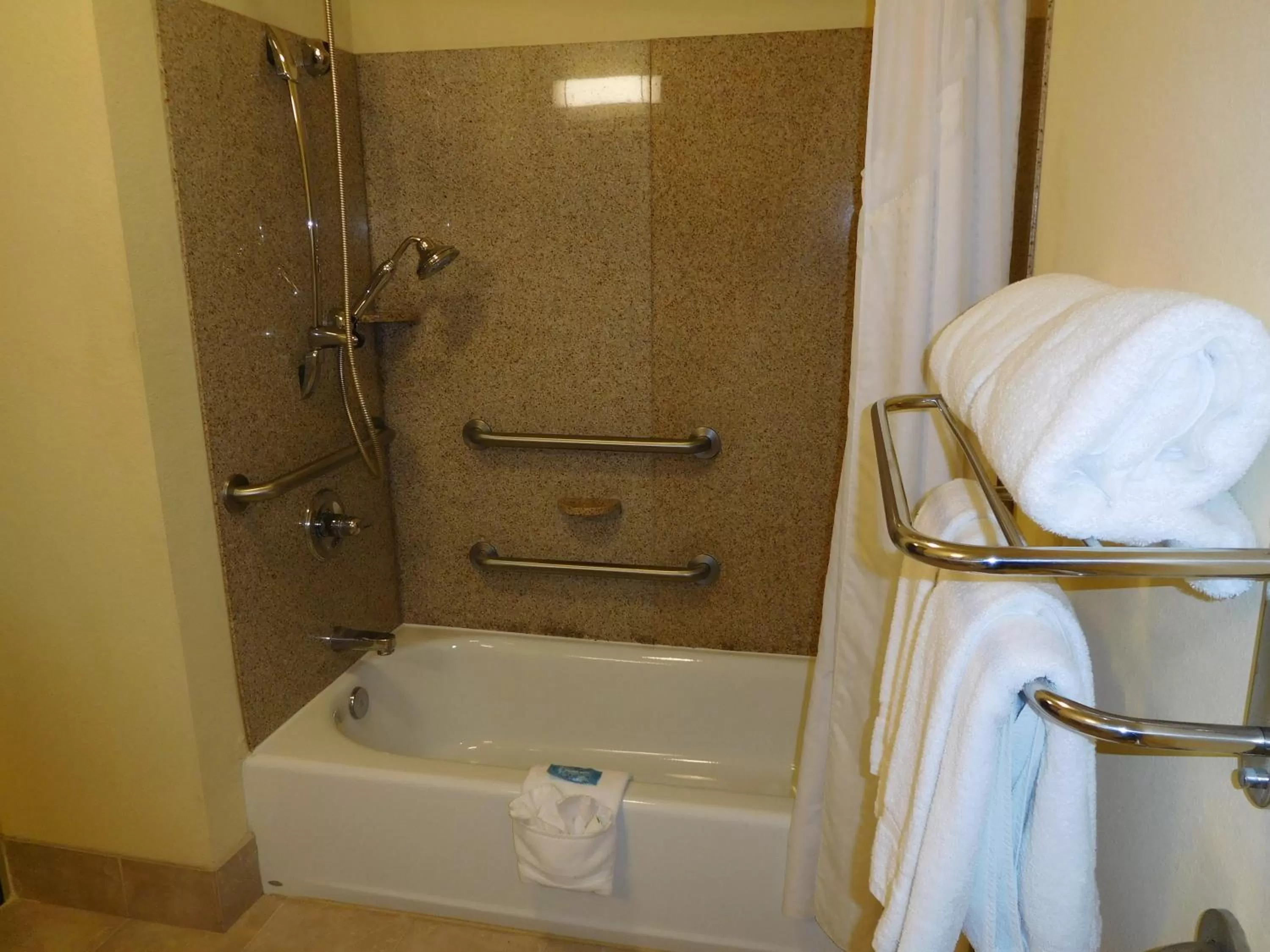 Suite - Hearing Accessible in Holiday Inn Express Ponca City by IHG