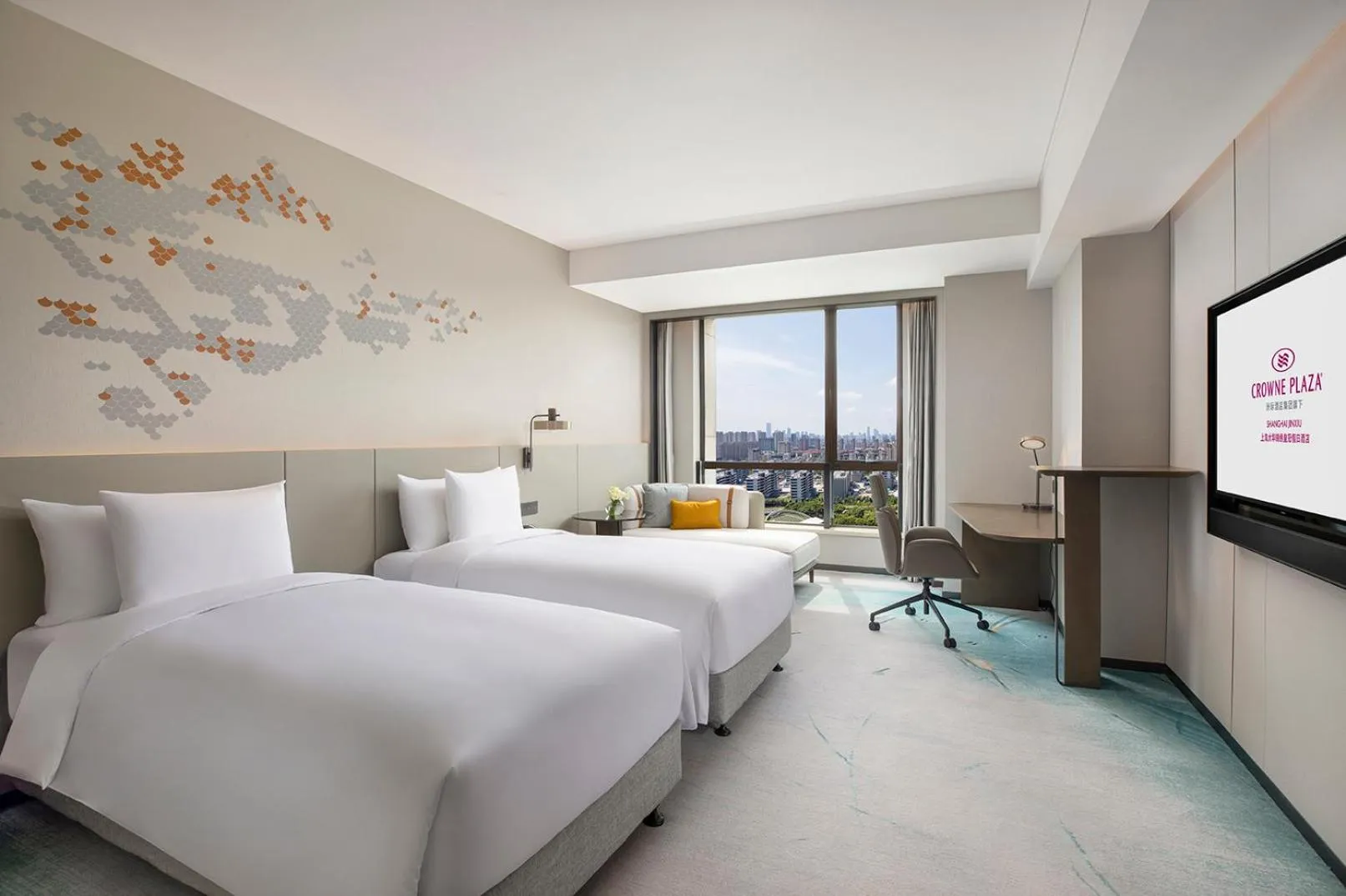 Standard Twin Room with Garden View in Crowne Plaza Shanghai Jinxiu by IHG