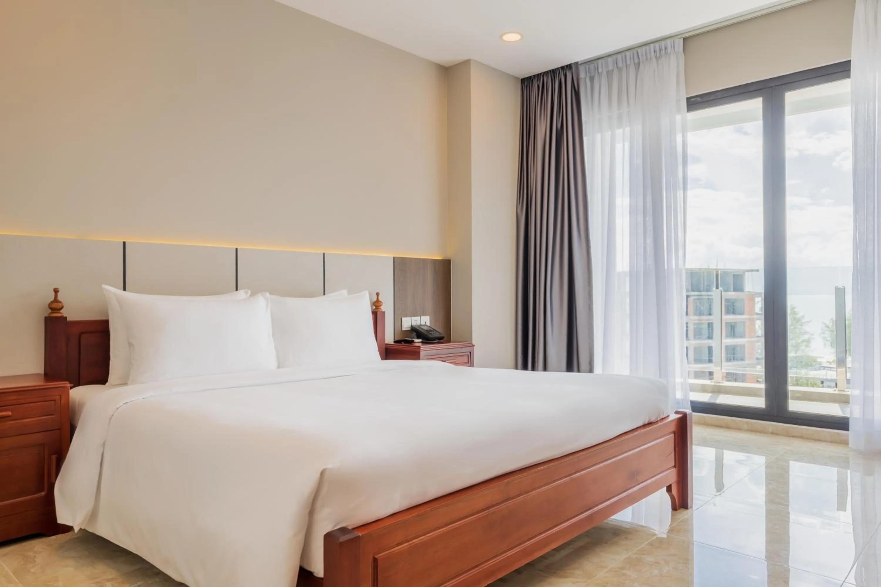 1 King Bedroom in Otres Beach Hotel