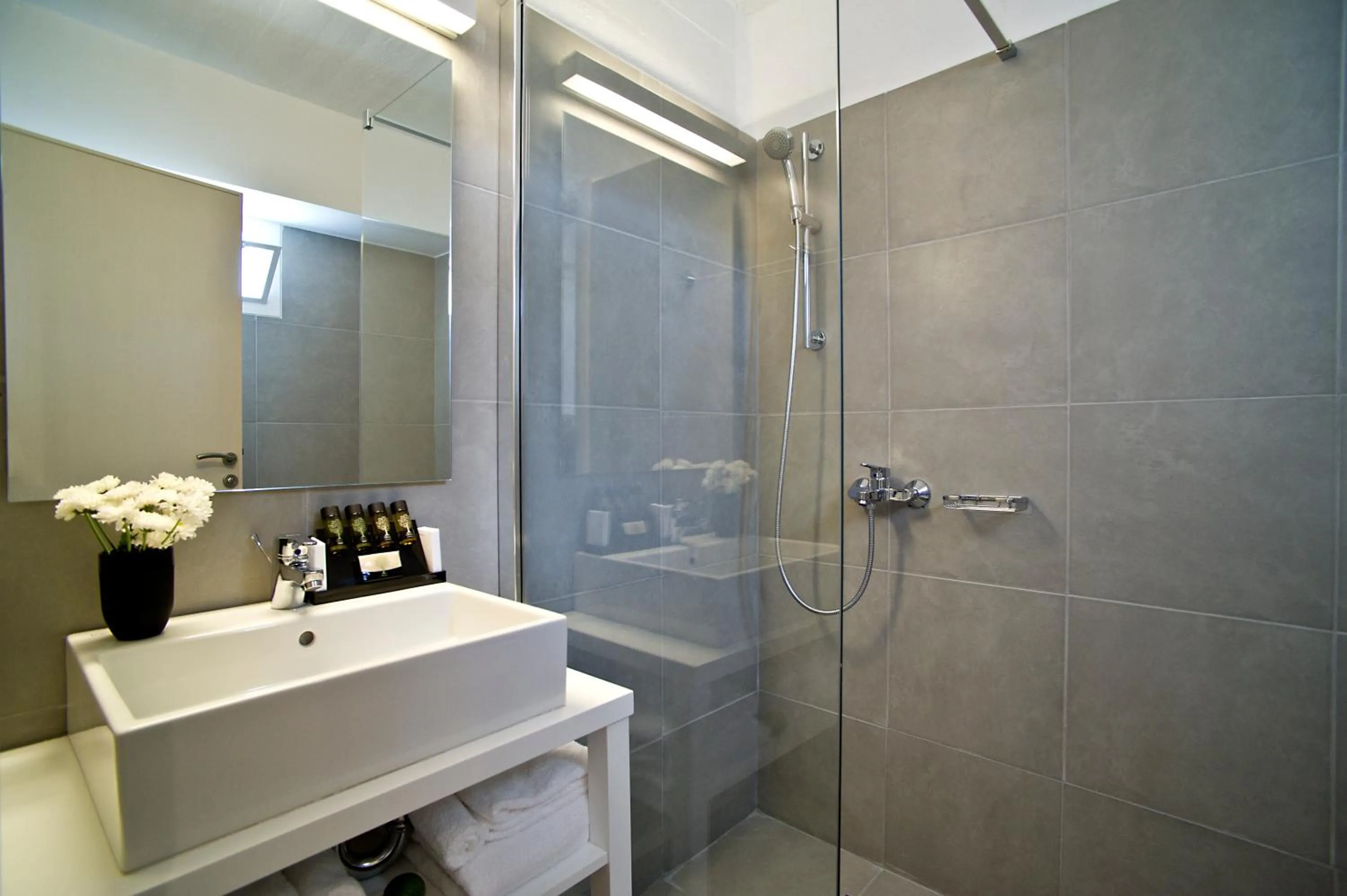 Double Room in Marathon Beach Resort