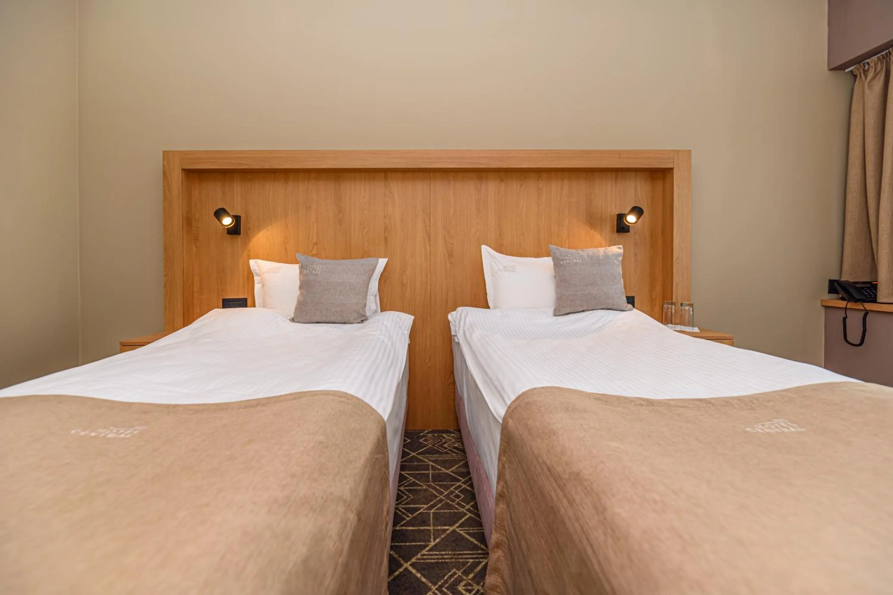 Standard Twin Room in HOTEL CENTRAL Pascani