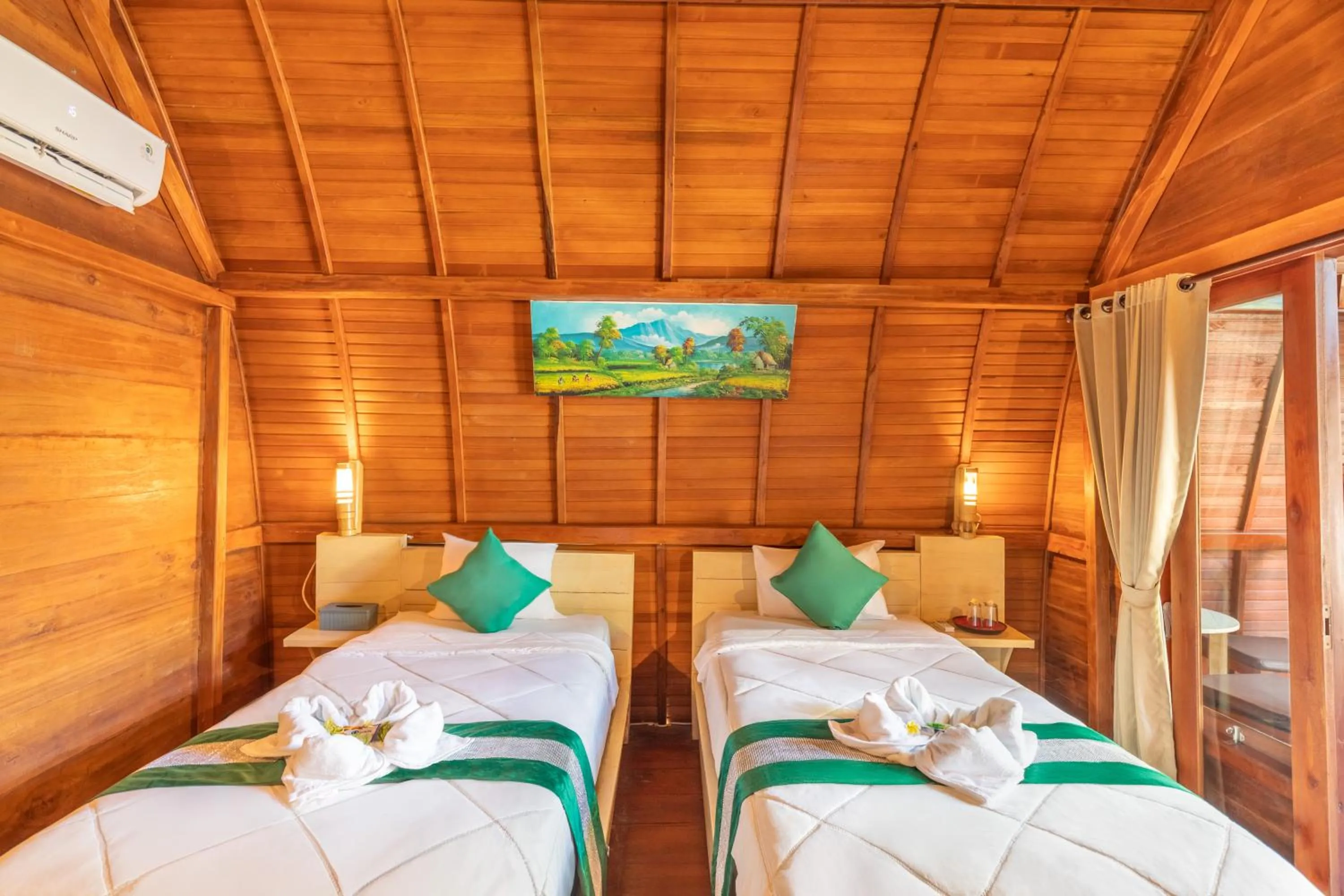 Deluxe Twin Room in Maha Nusa Menjangan