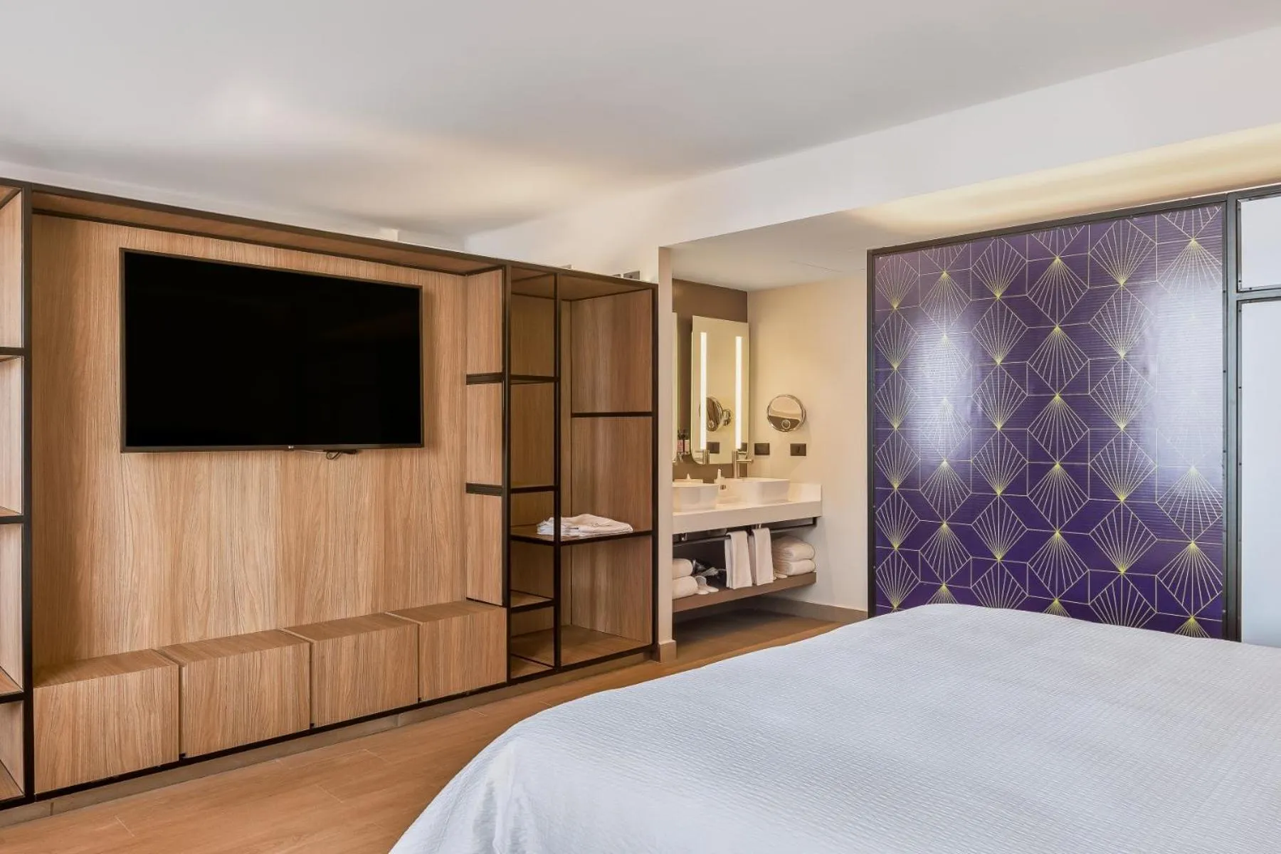 Junior Suite, 1 King in Fiesta Inn Mazatlán