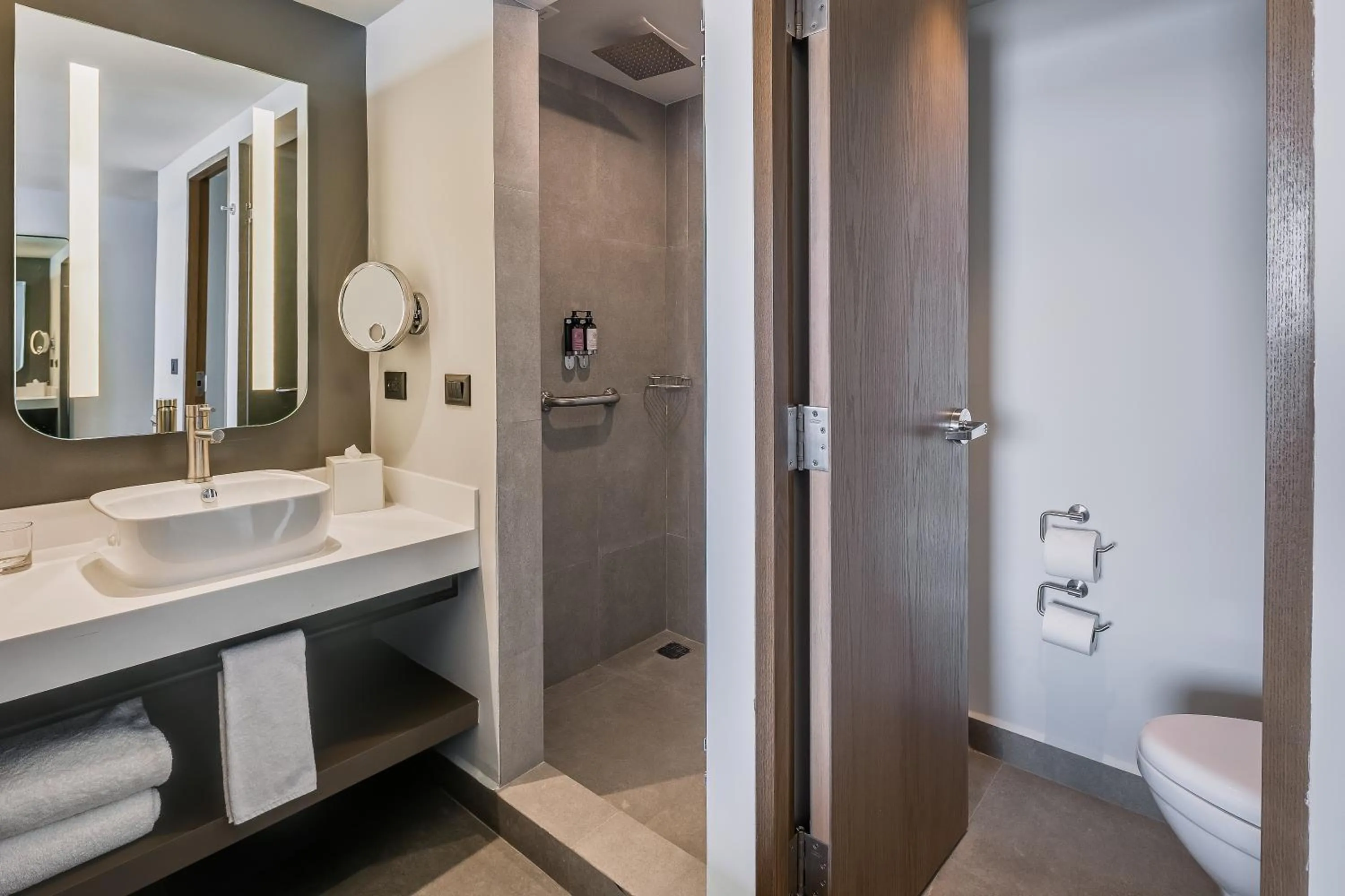 Deluxe Room 1 King in Fiesta Inn Mazatlán