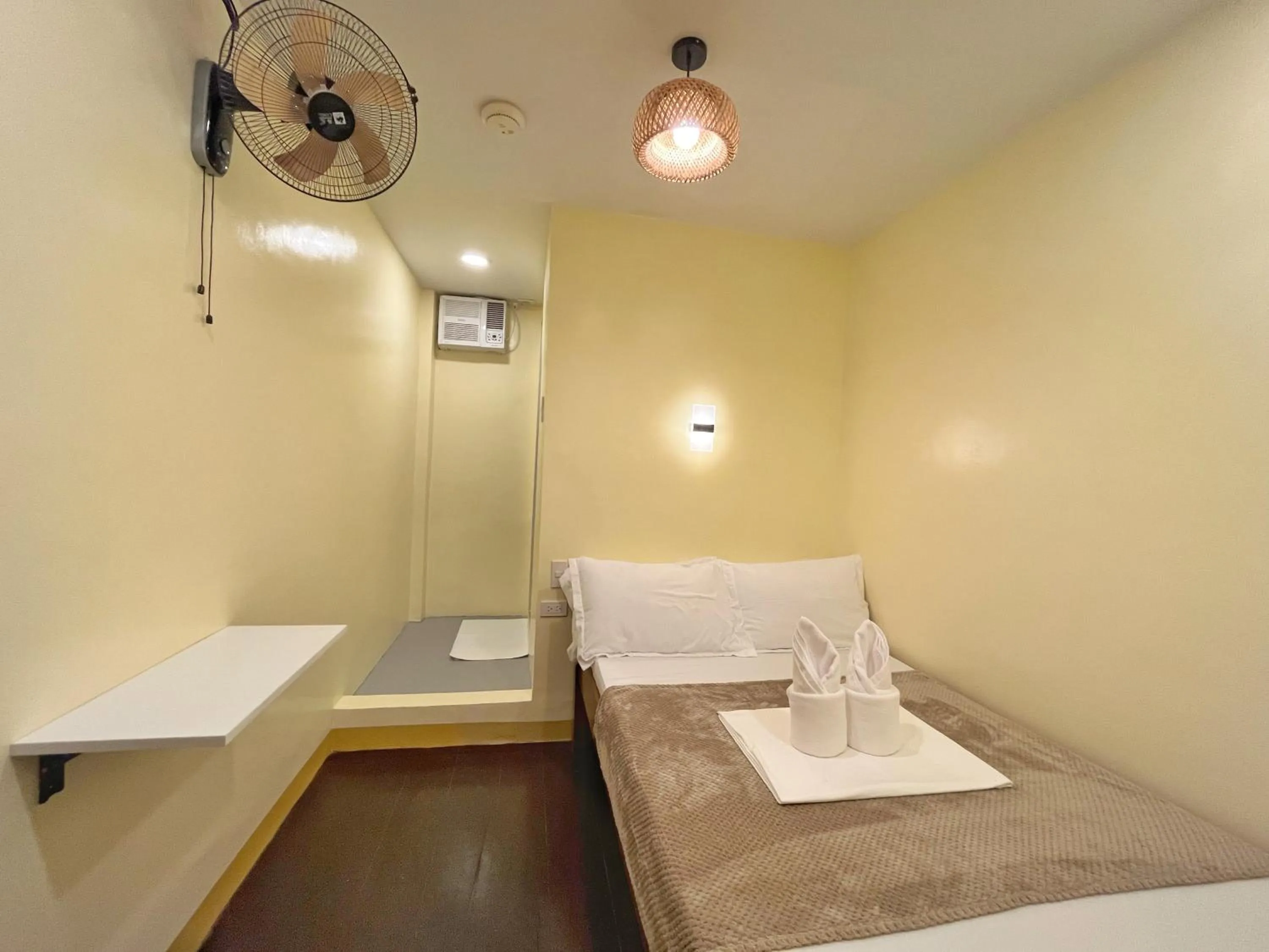 Standard Double Room in Zuric Pension House