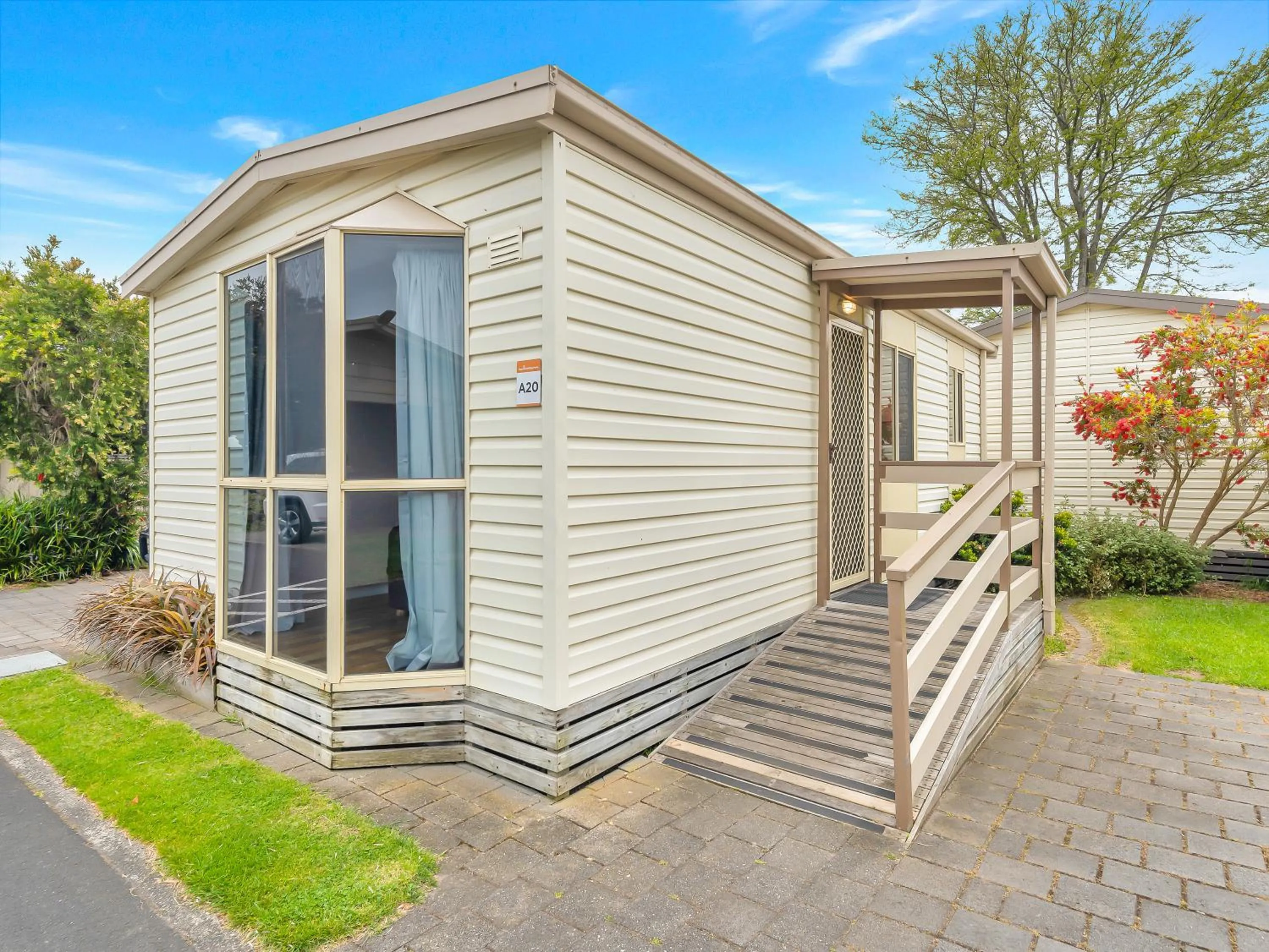 One Bedroom Bungalow in BIG4 Ingenia Holidays Queenscliff Beacon