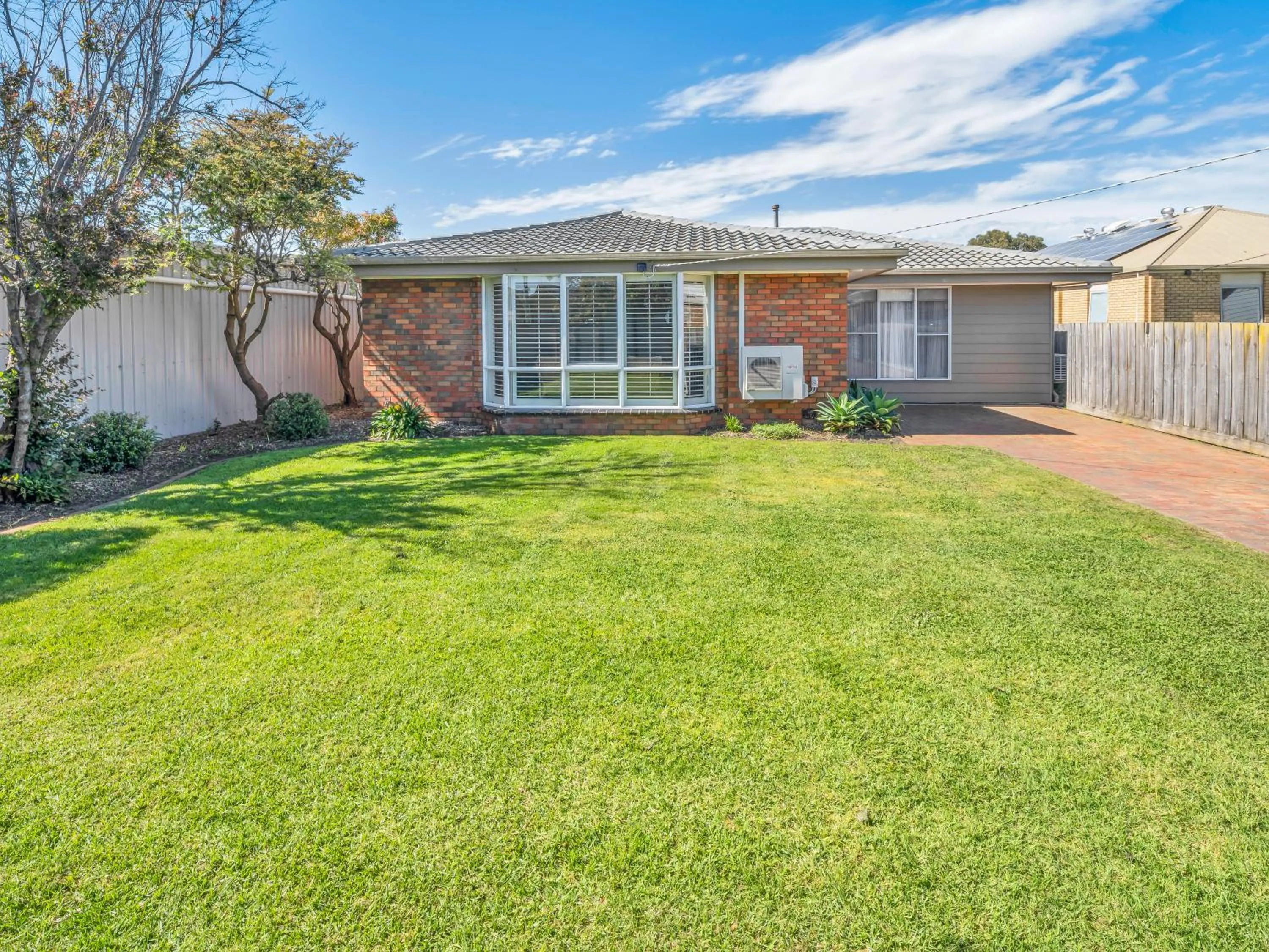 Three-Bedroom House in BIG4 Ingenia Holidays Queenscliff Beacon