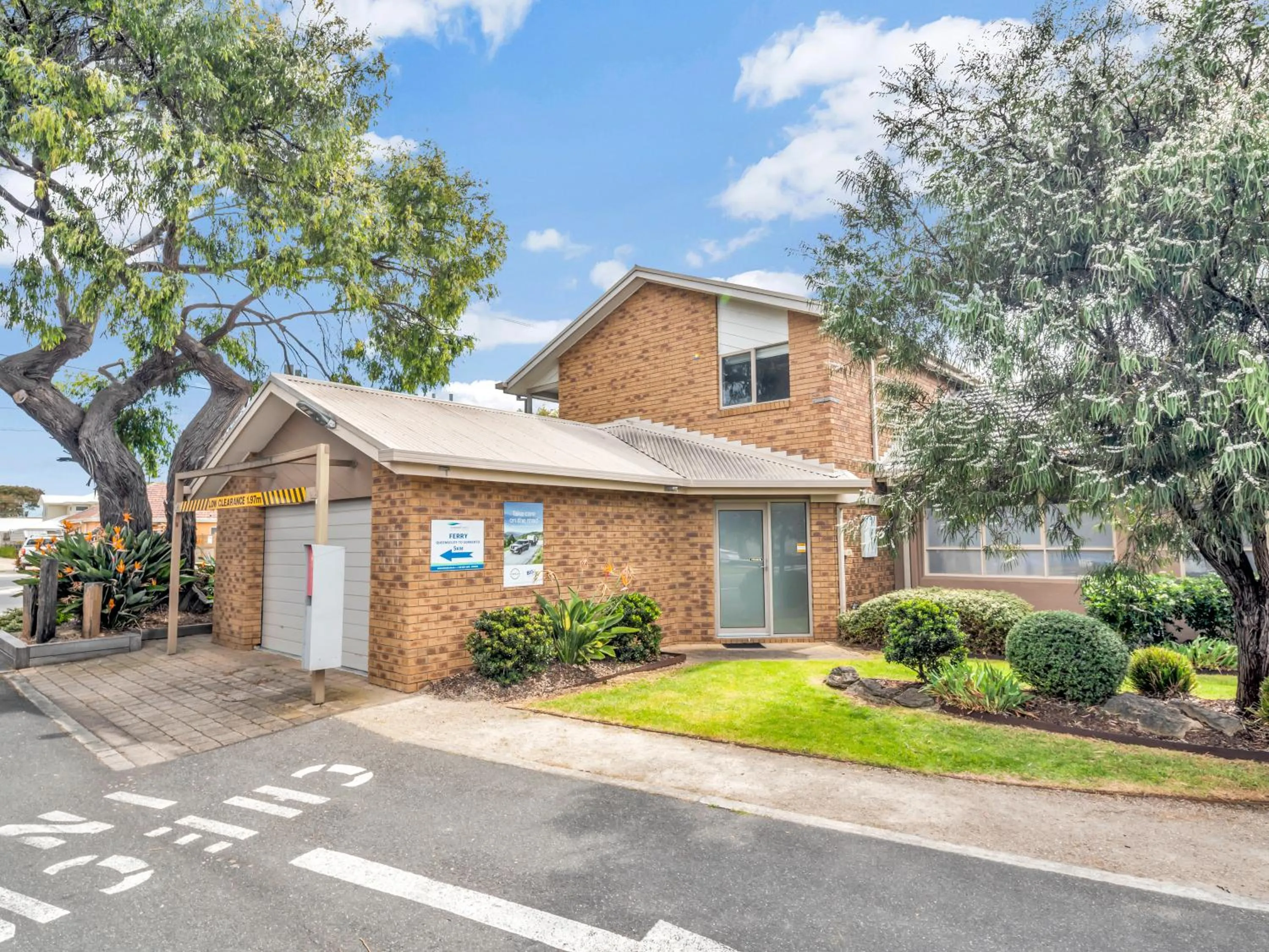 4 Bedroom Beach House in BIG4 Ingenia Holidays Queenscliff Beacon