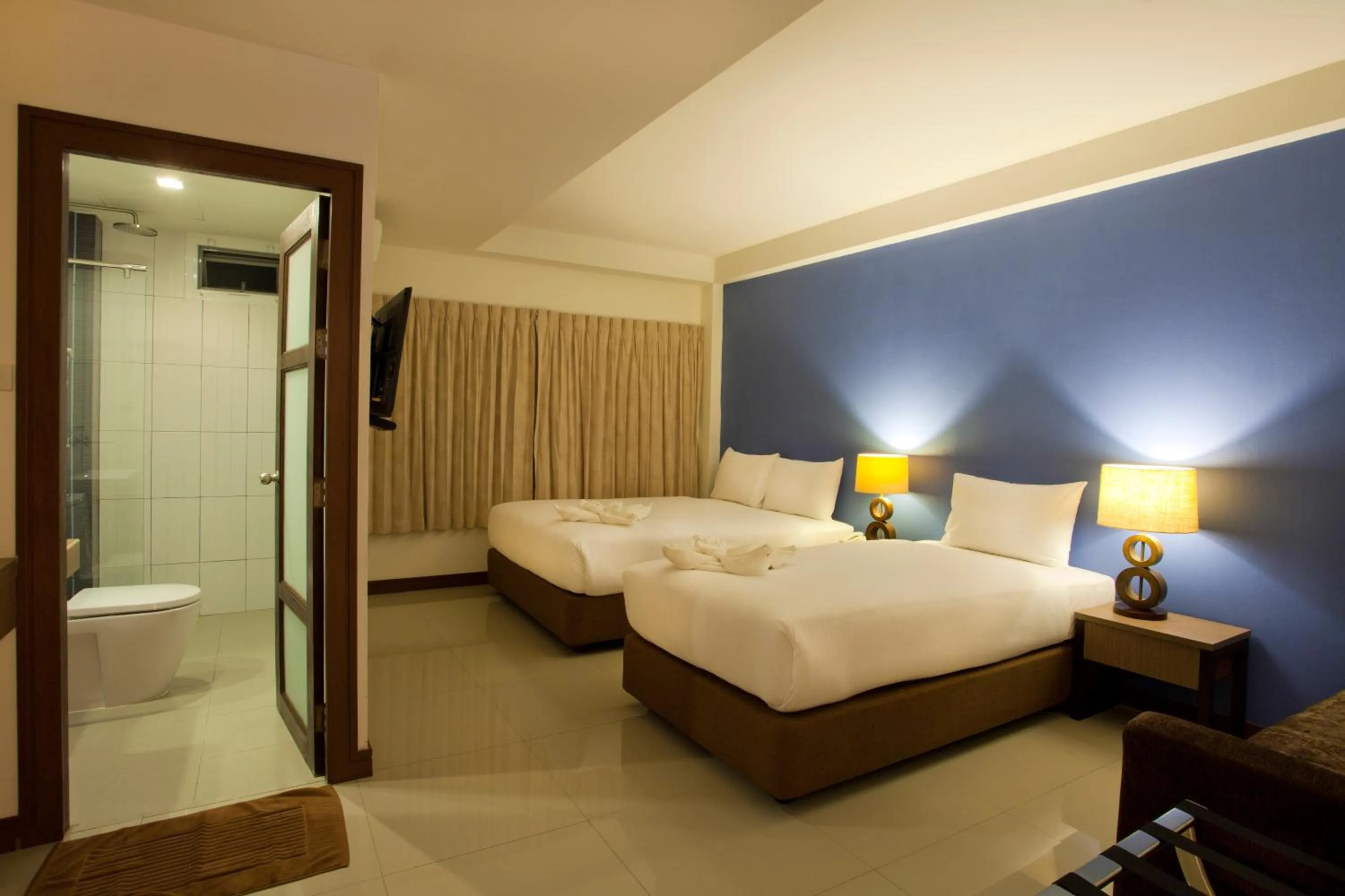 Deluxe Double or Twin Room in Wiz Hotel