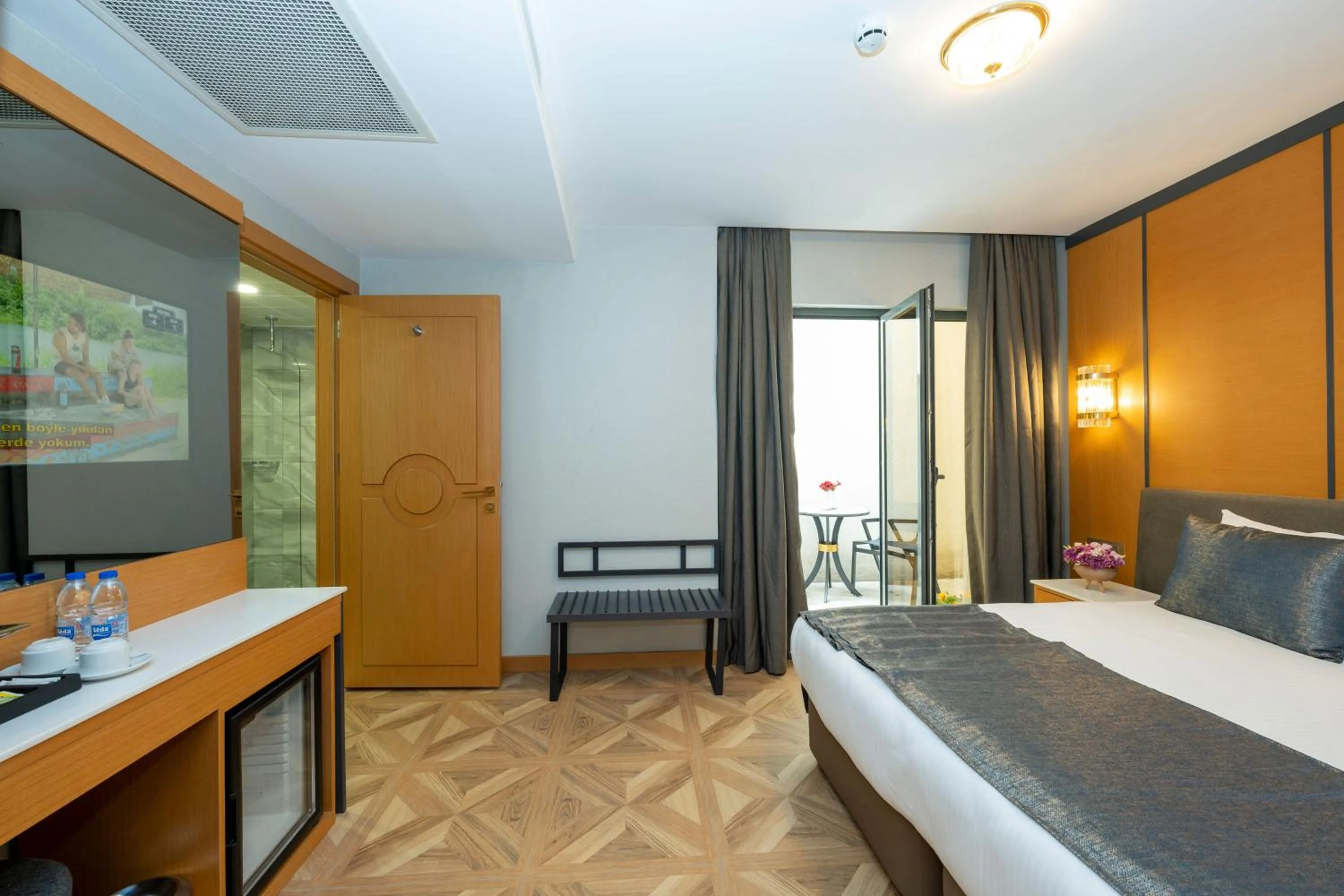 Deluxe Double or Twin Room with Balcony in Freya Hotel
