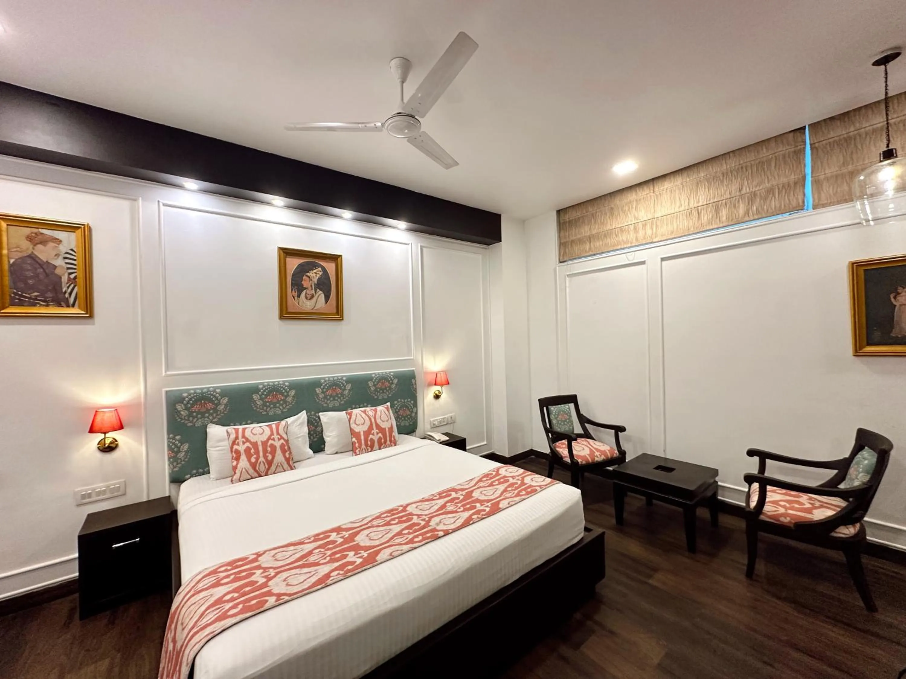 Superior Double Room in Hotel Atulyaa Taj