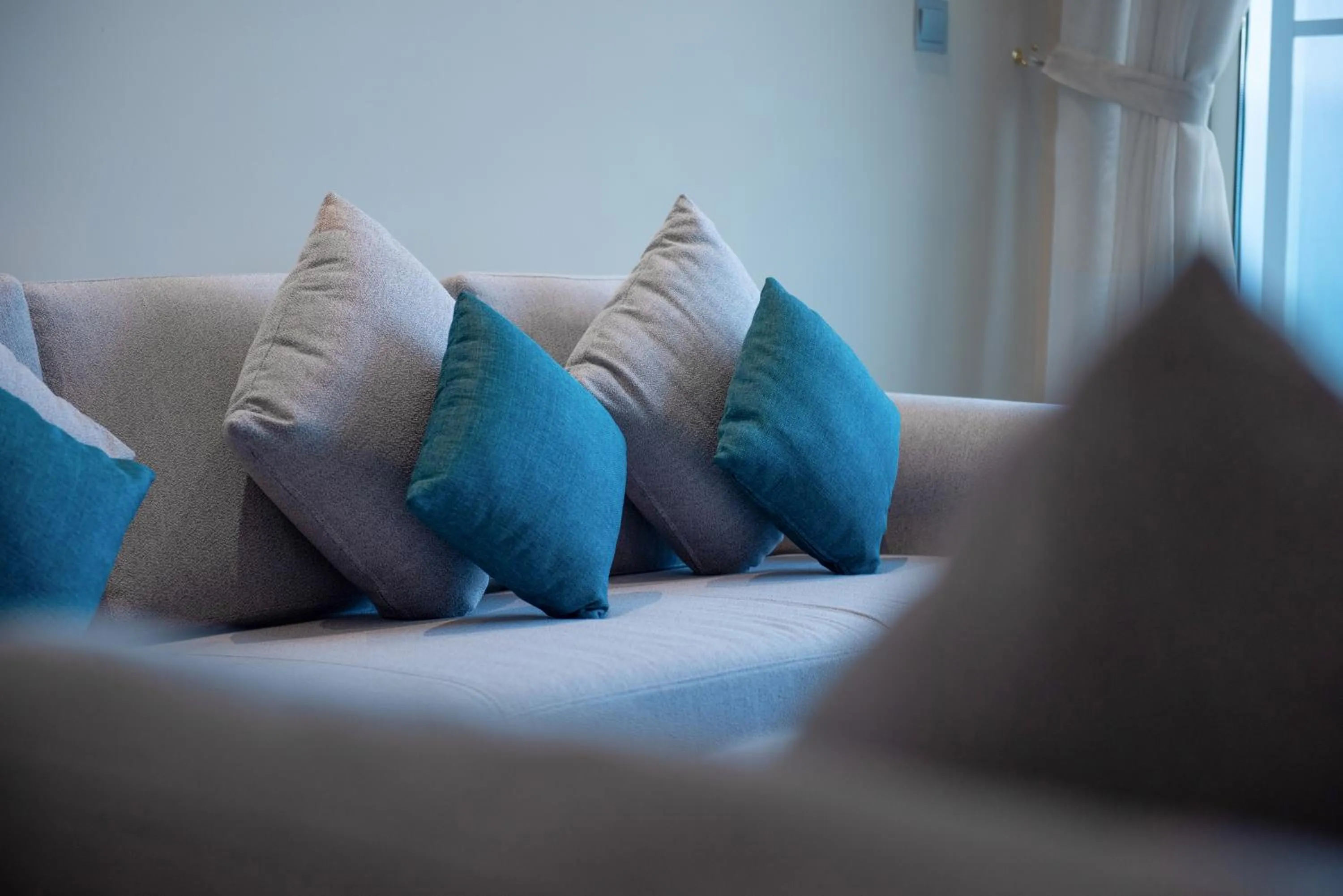 Premium Three-Bedroom Apartment - Inclusive of complimentary shuttle bus to Deira City Center & Dubai Festival City Mall in Jood Hotel Apartments