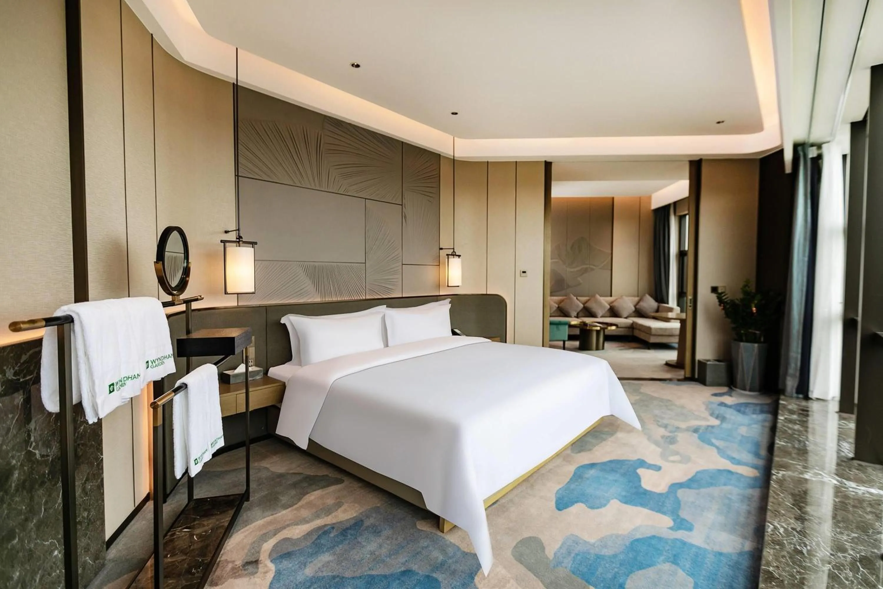 King Suite with Mountain View in Wyndham Garden Gaozhou