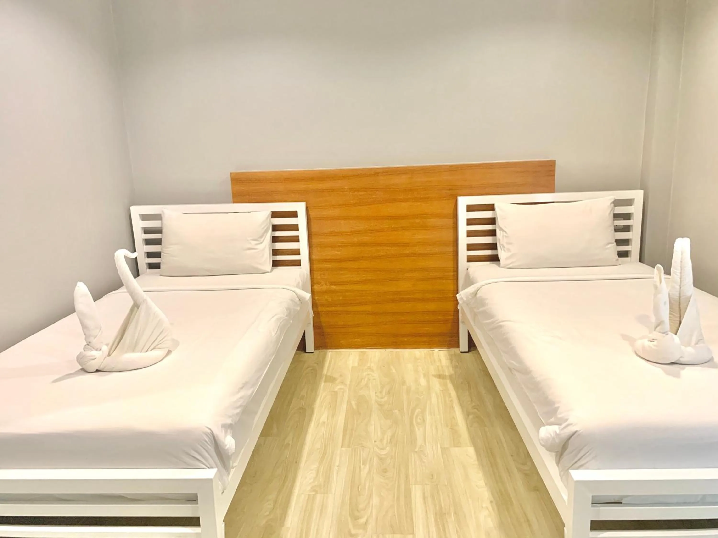 Twin Room with Bathroom in Behind The Scene Hotel Club @ Samui