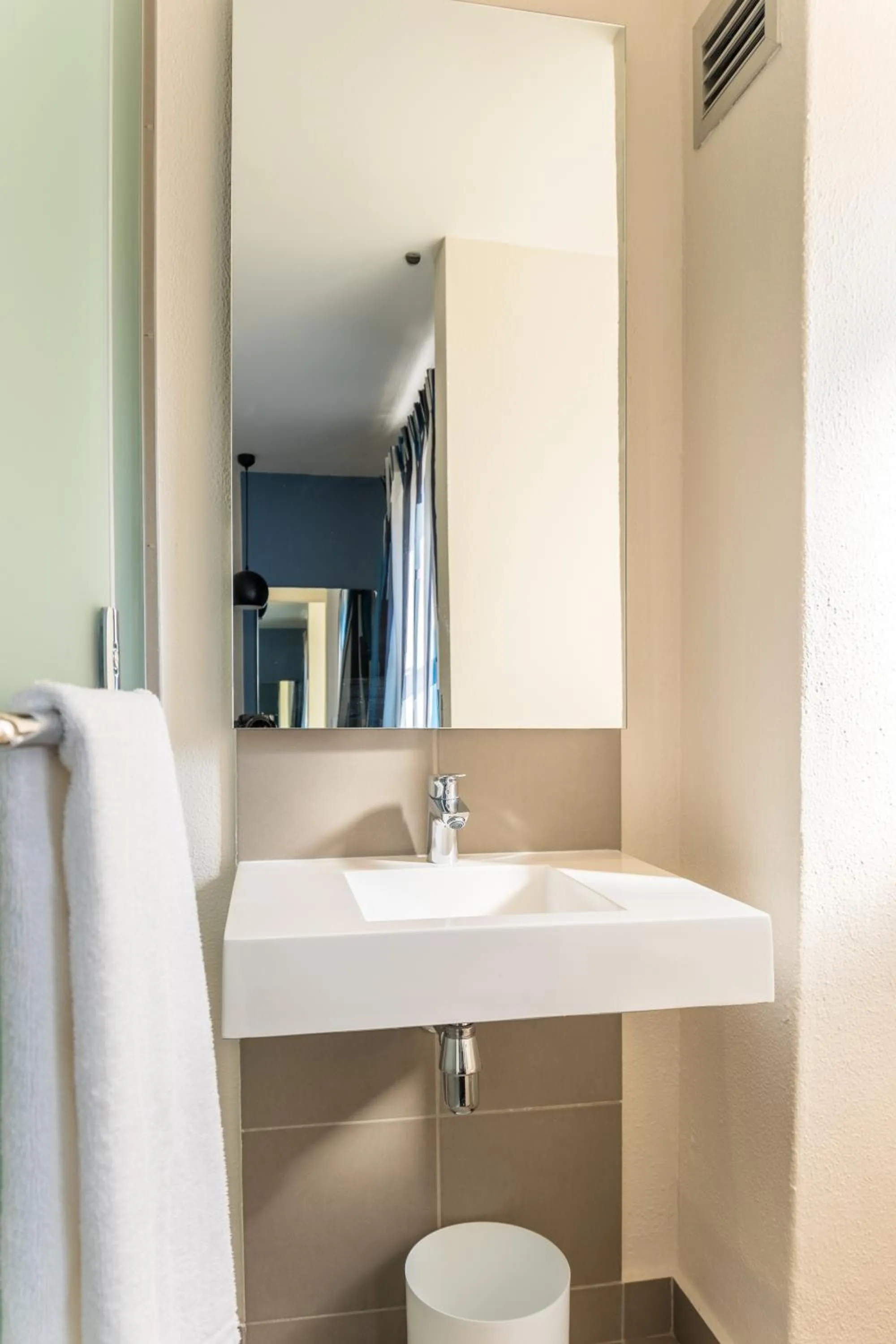 Standard Twin Room in Road Lodge Isando