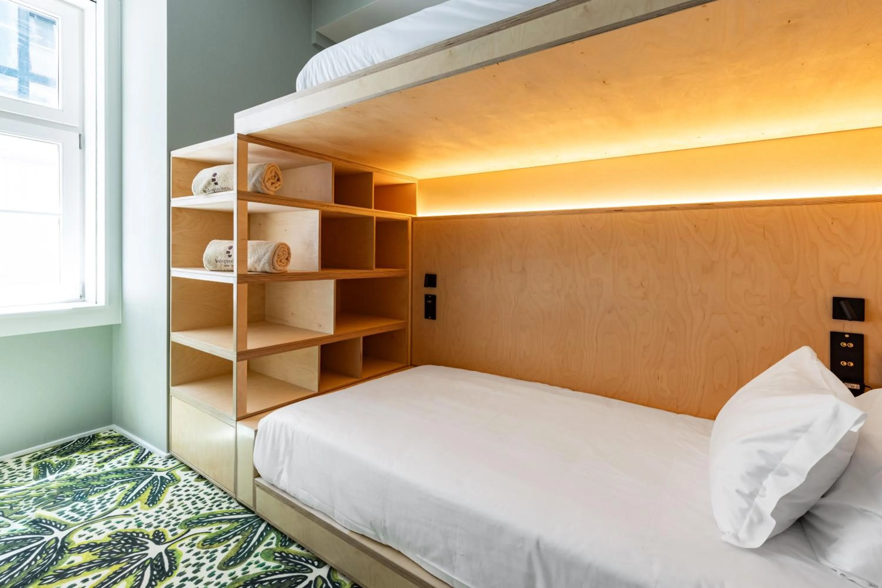 Twin Room in Independente Bica