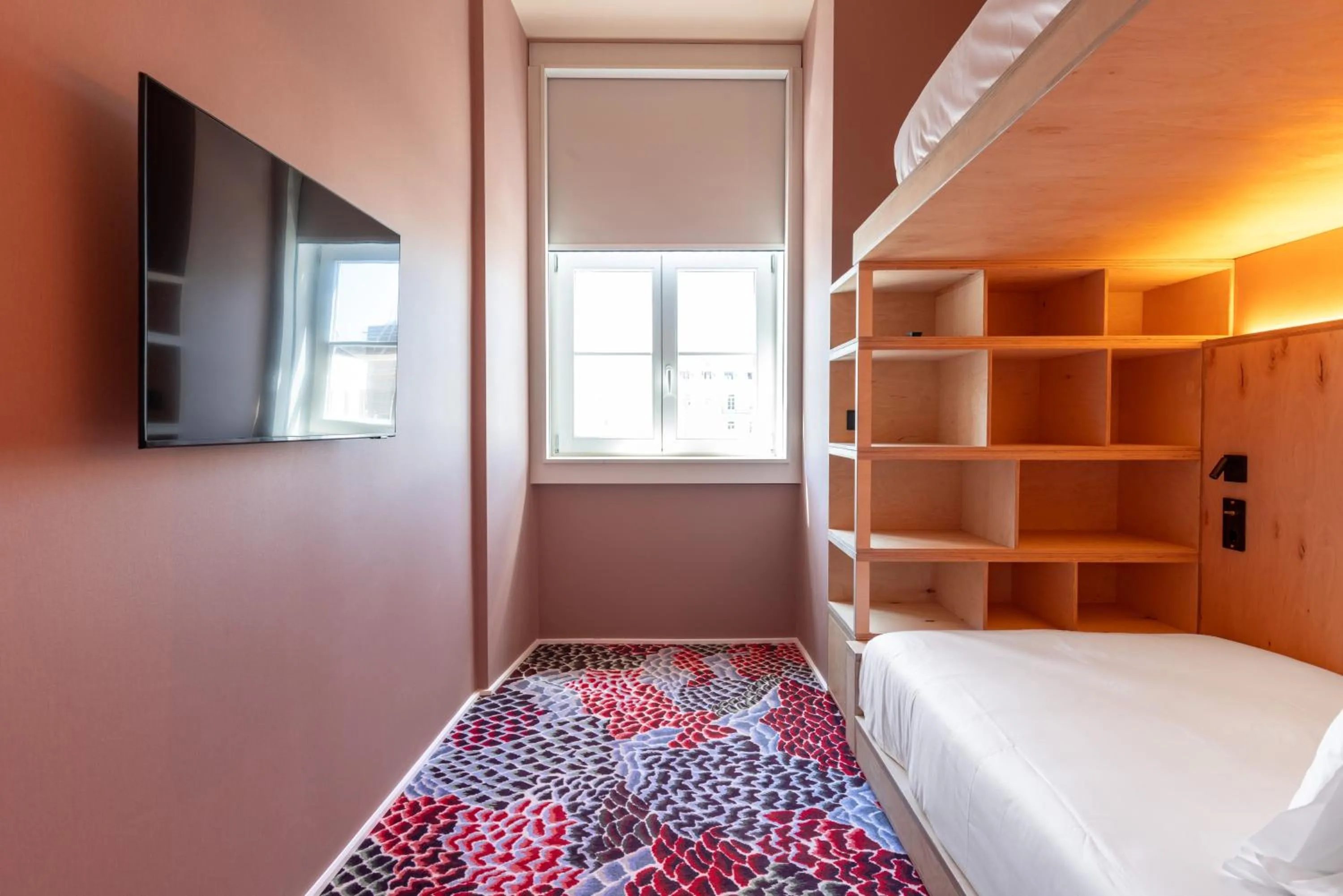 Superior Twin Room in Independente Bica