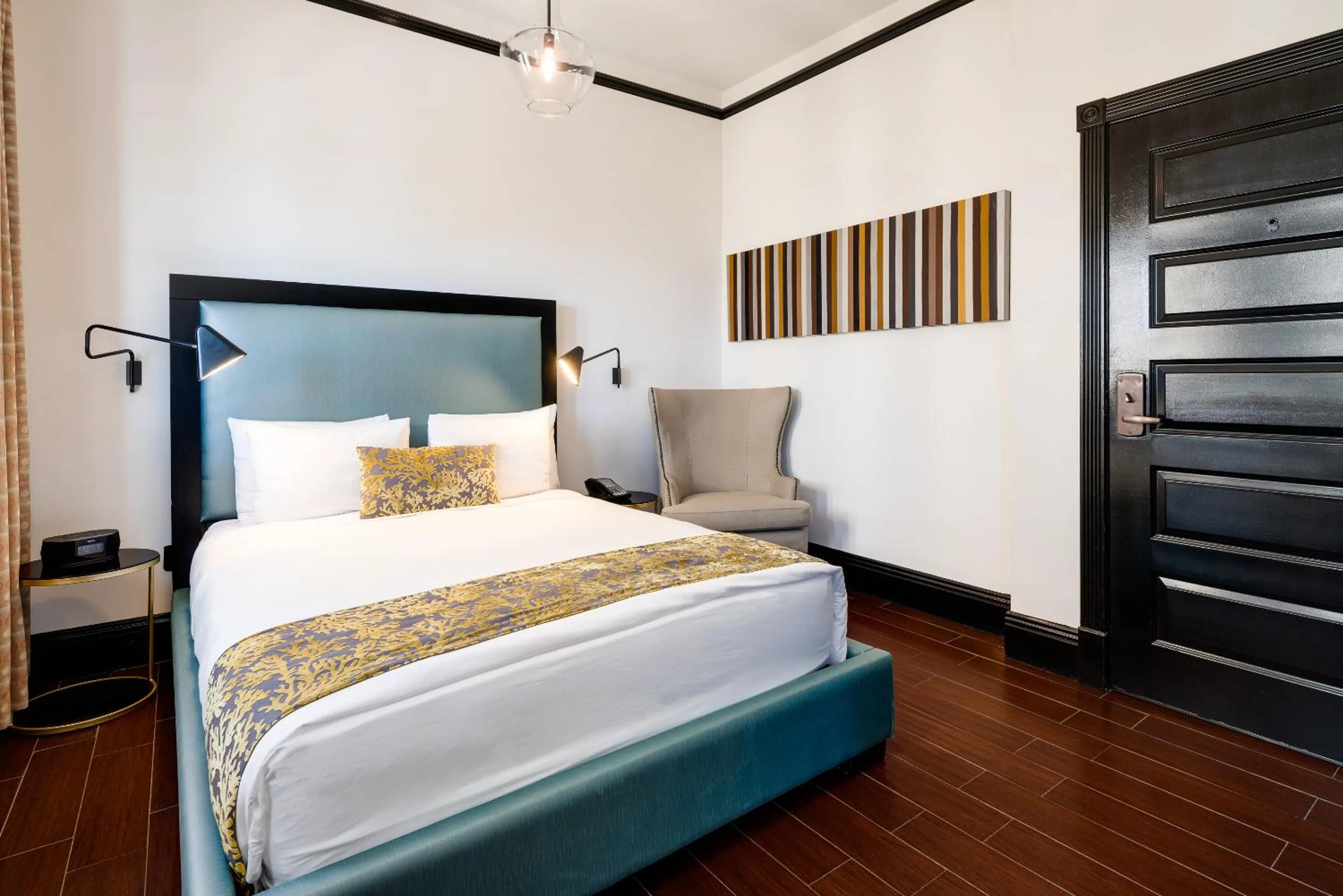 Classic Queen Room in Hotel Croydon