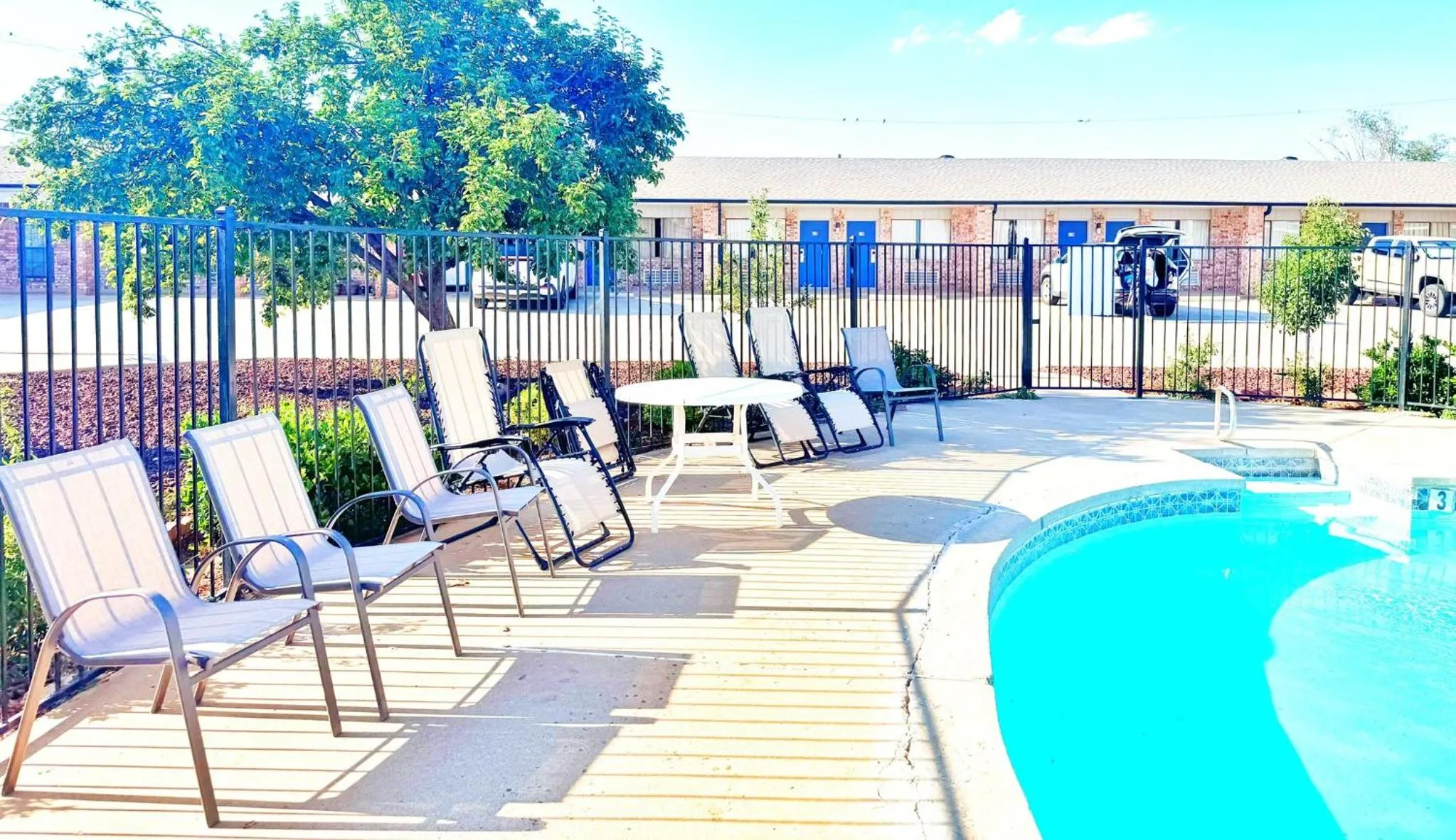 Queen Room with Two Queen Beds - Non-Smoking in Shiloh Inn Lamesa