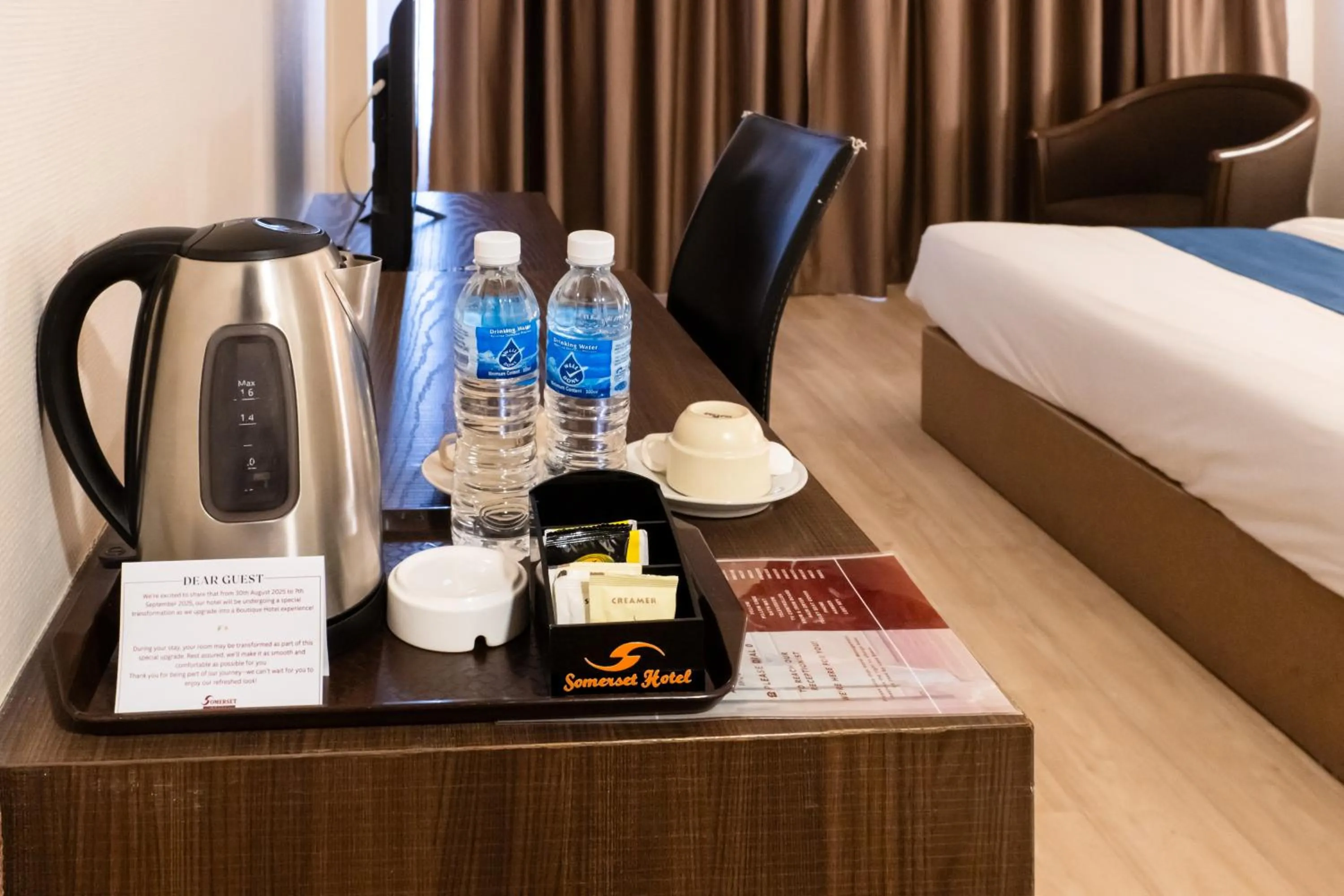 Deluxe Double Room in Somerset Hotel