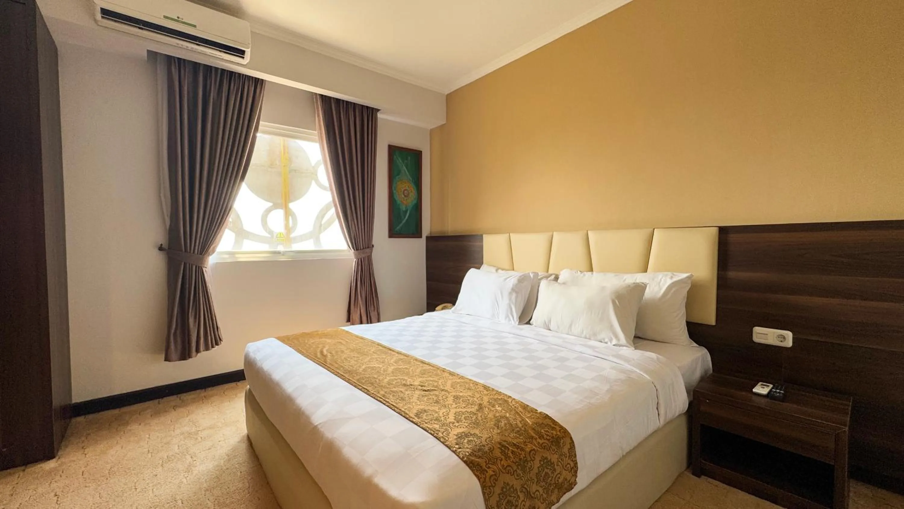 Family Suite in Lorin Syariah Solo Hotel