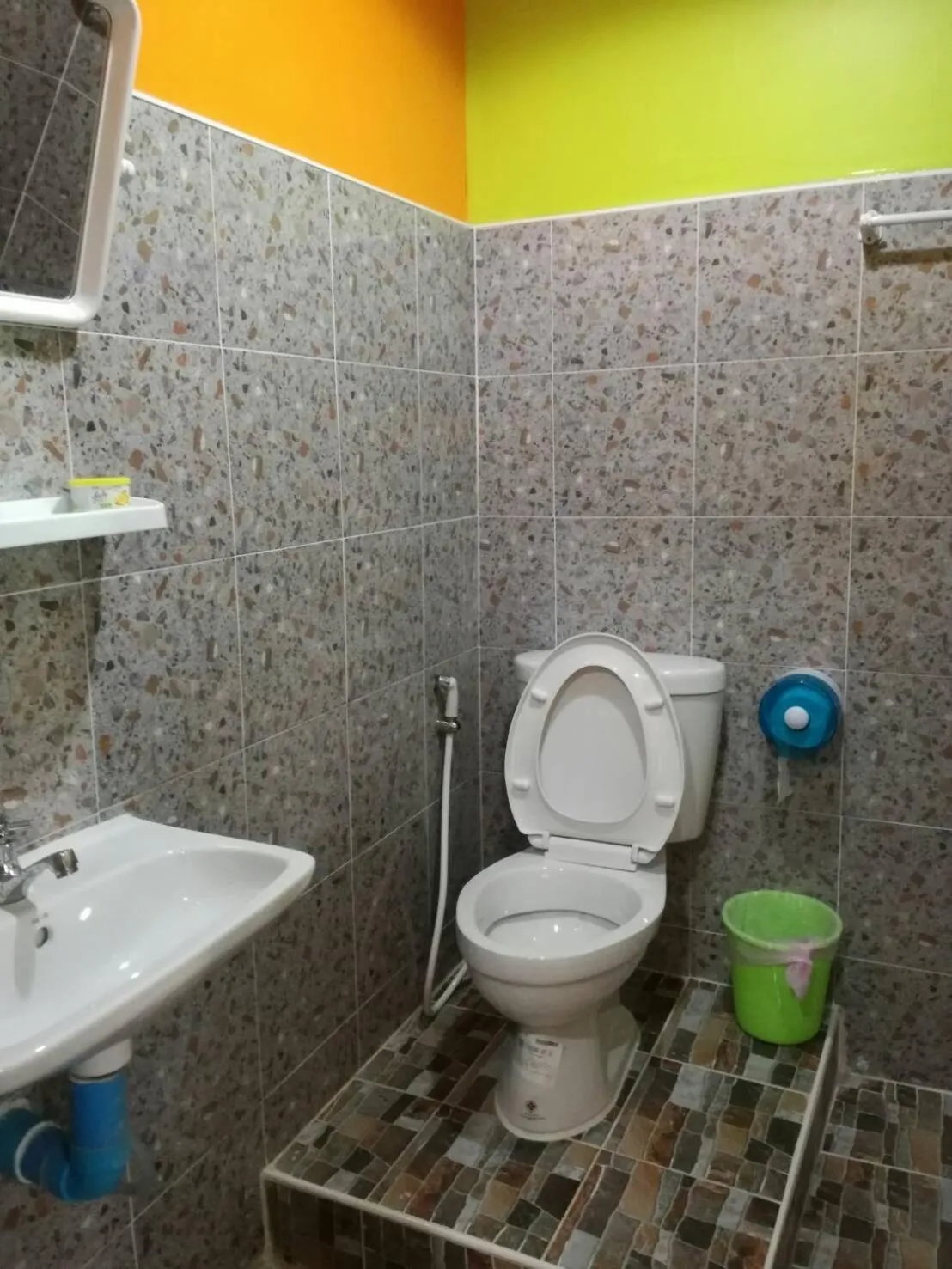 Deluxe King Room in Rc Guest House