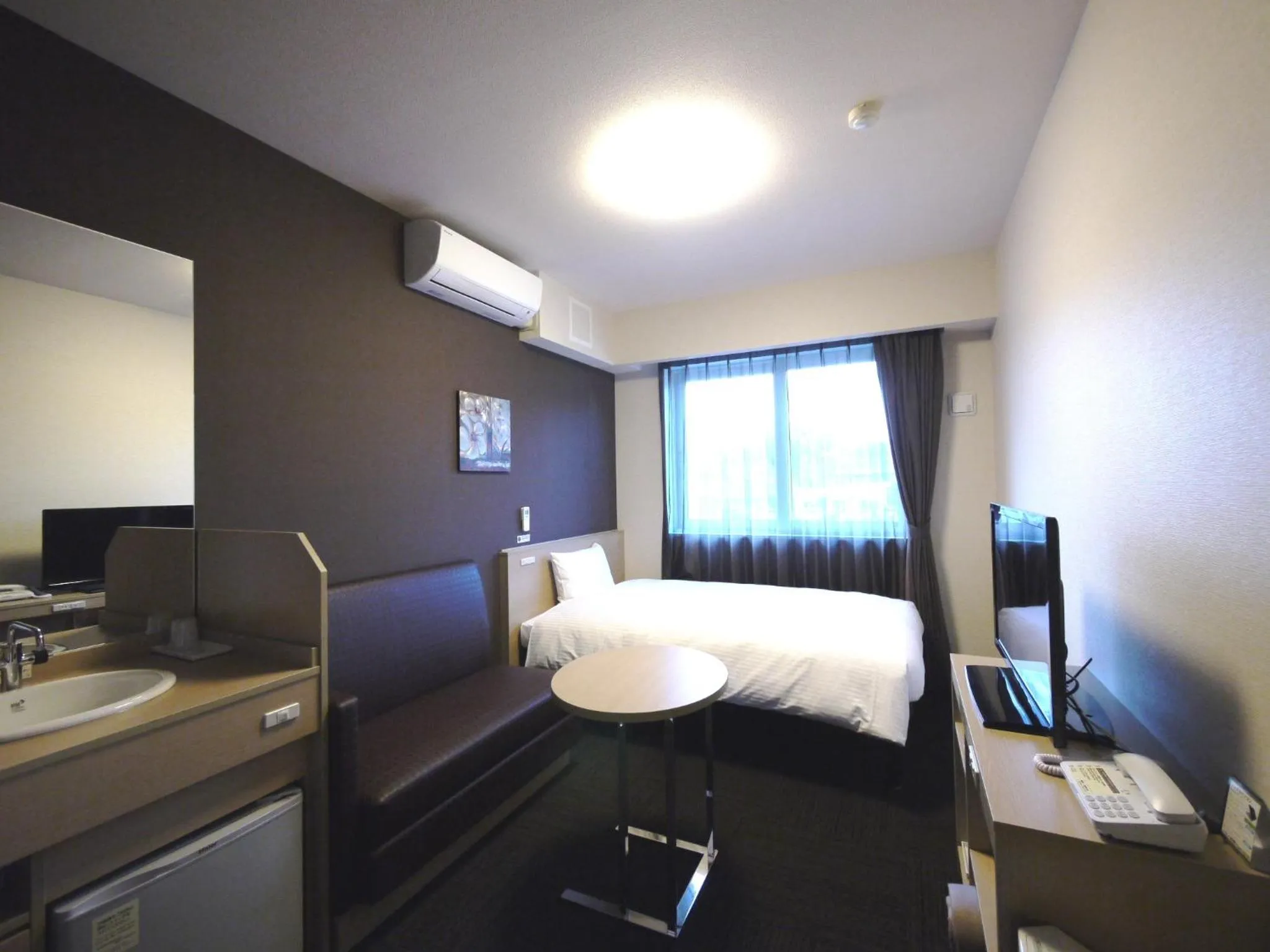 Single Room with Shared Bathroom - single occupancy - Non-Smoking in Hotel Route-Inn Tome