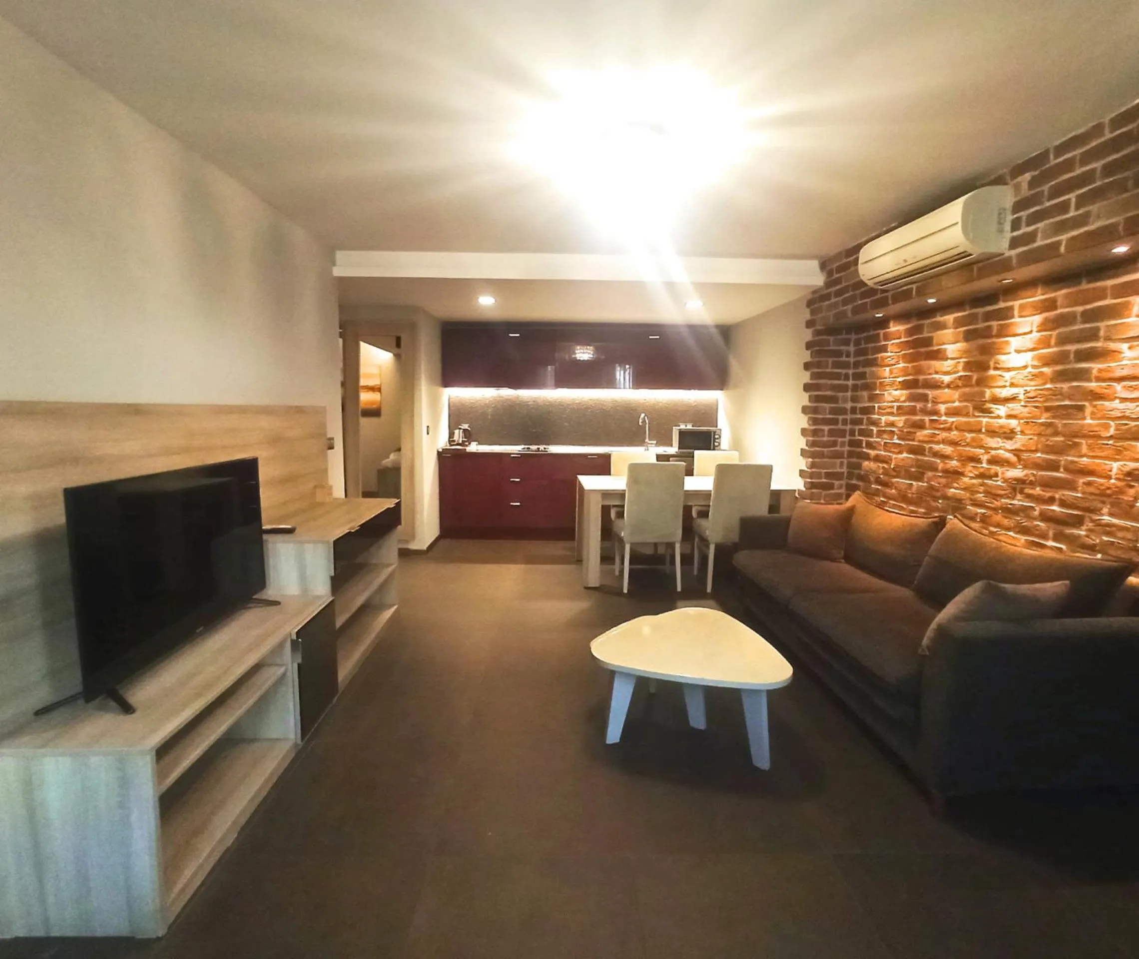 Two-Bedroom Suite in BC Residence Pangaldi