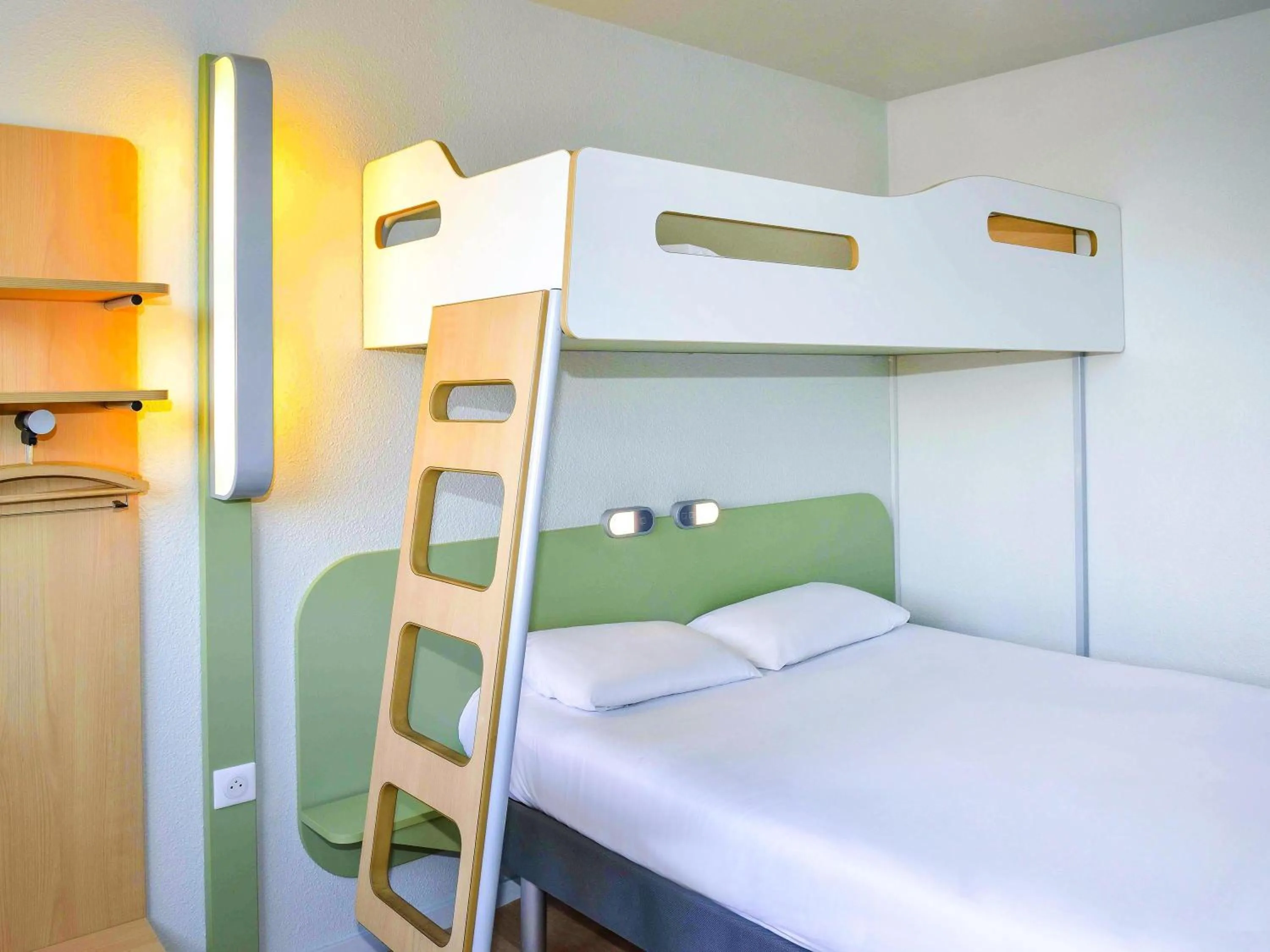 Standard Room with One Double and One Bunk Bed in ibis budget Bordeaux Lac