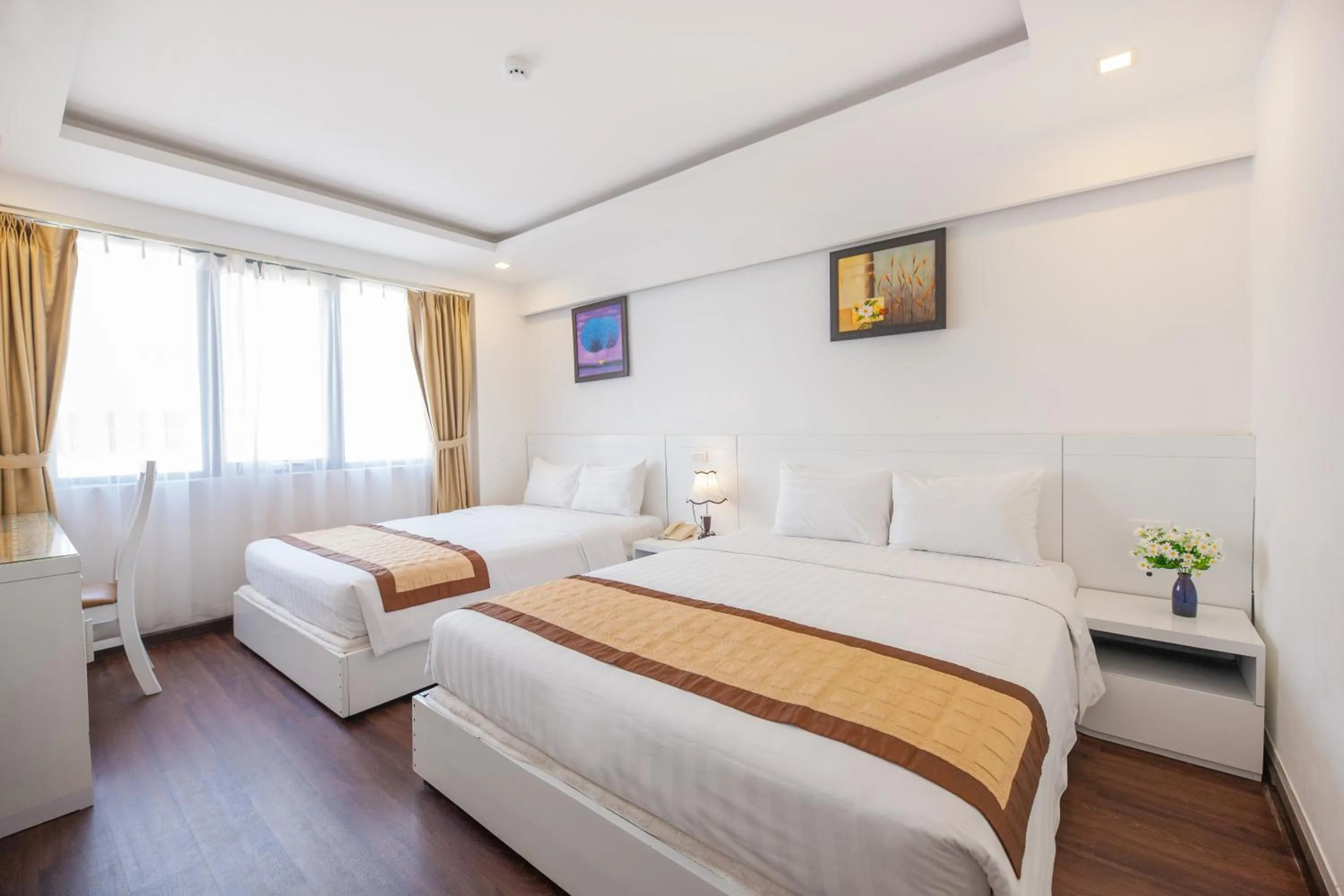 Deluxe Triple Room in Waikiki Beach Hotel Da Nang