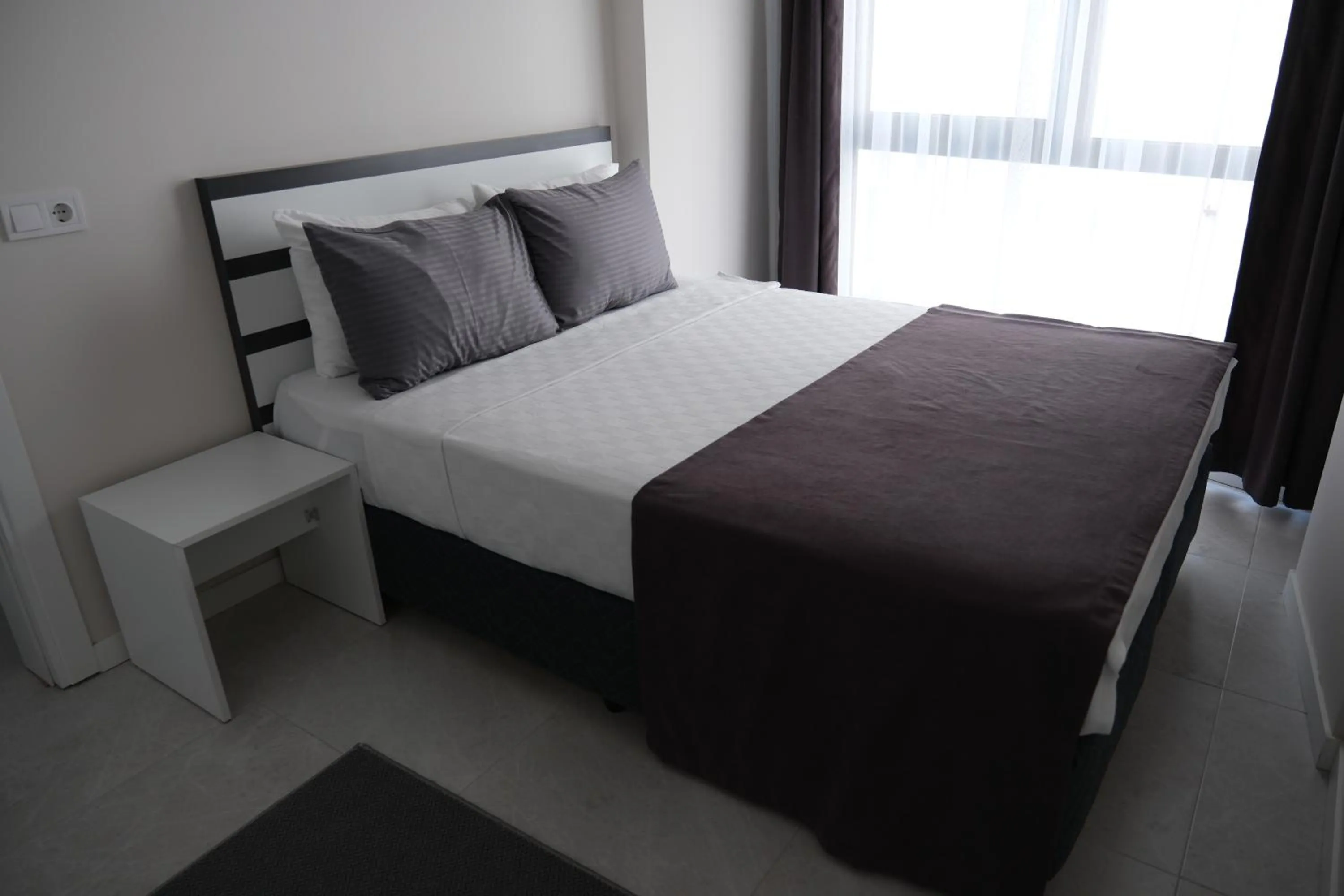 Deluxe Single Room in JK Business