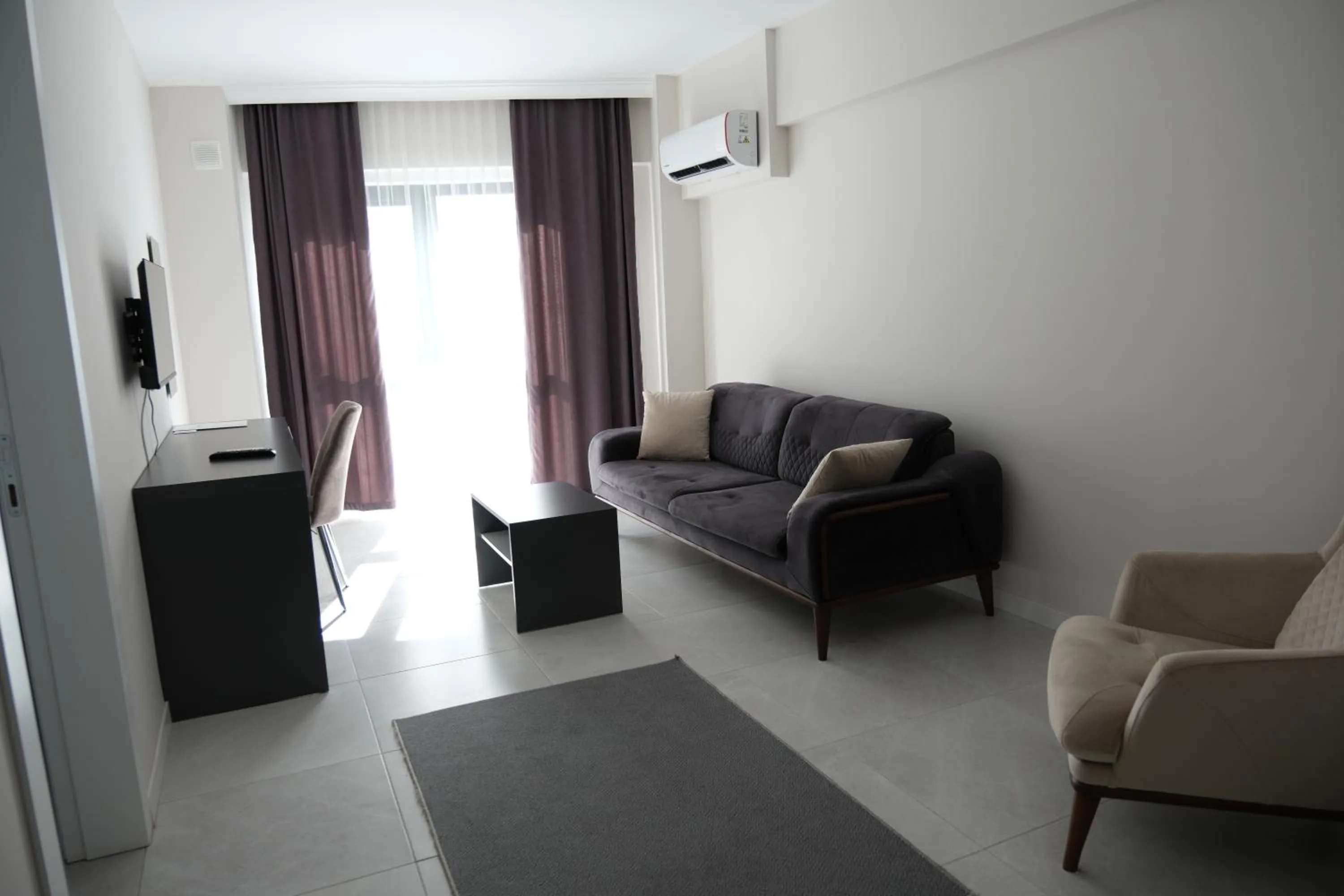 Comfort Triple Room in JK Business