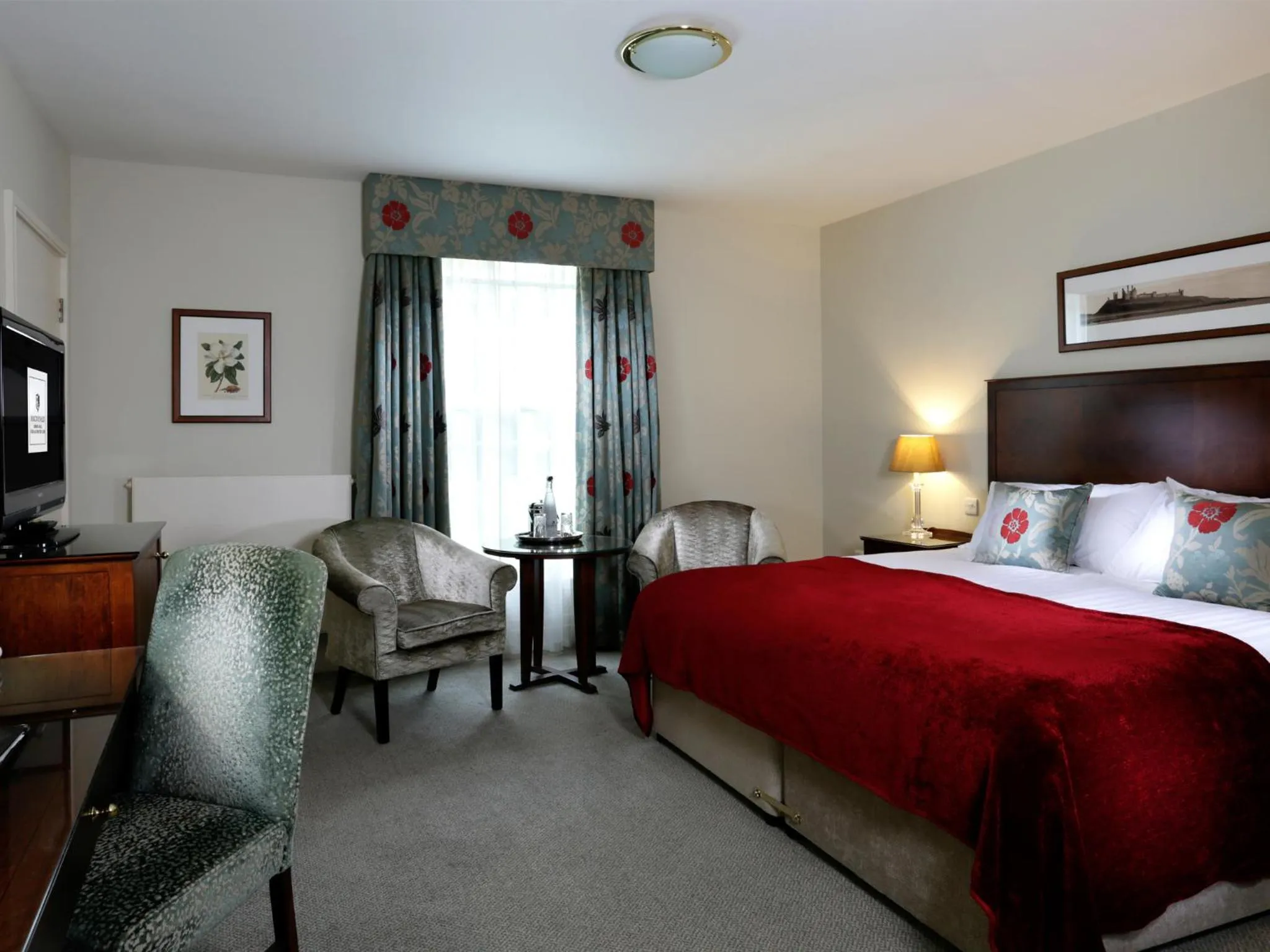 Executive King Room in Macdonald Linden Hall Hotel, Golf & Spa